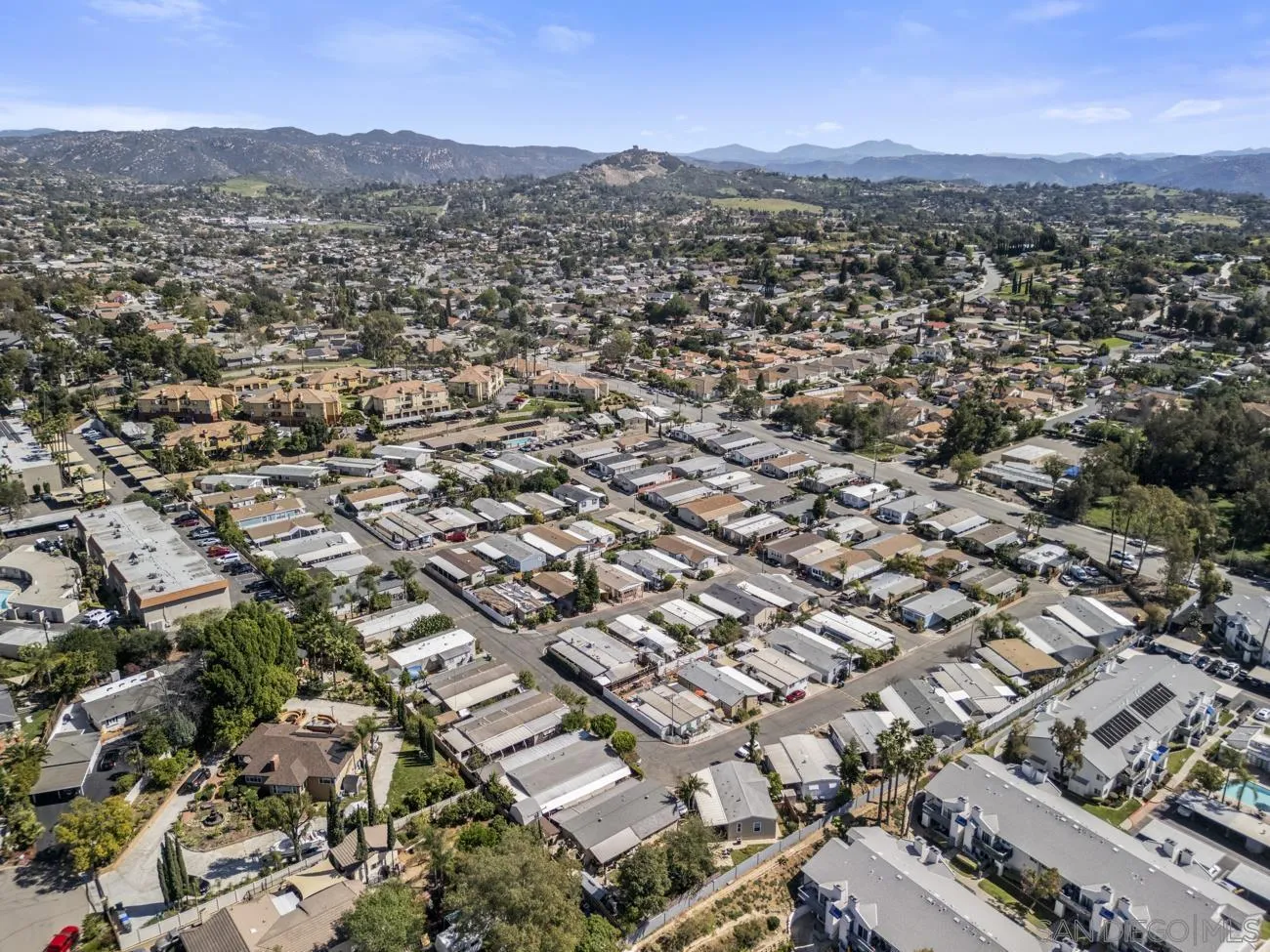 https://cdn.realtyfeed.com/cdn/127/260004891/562524e2d23779579e5e49739450db57.webp