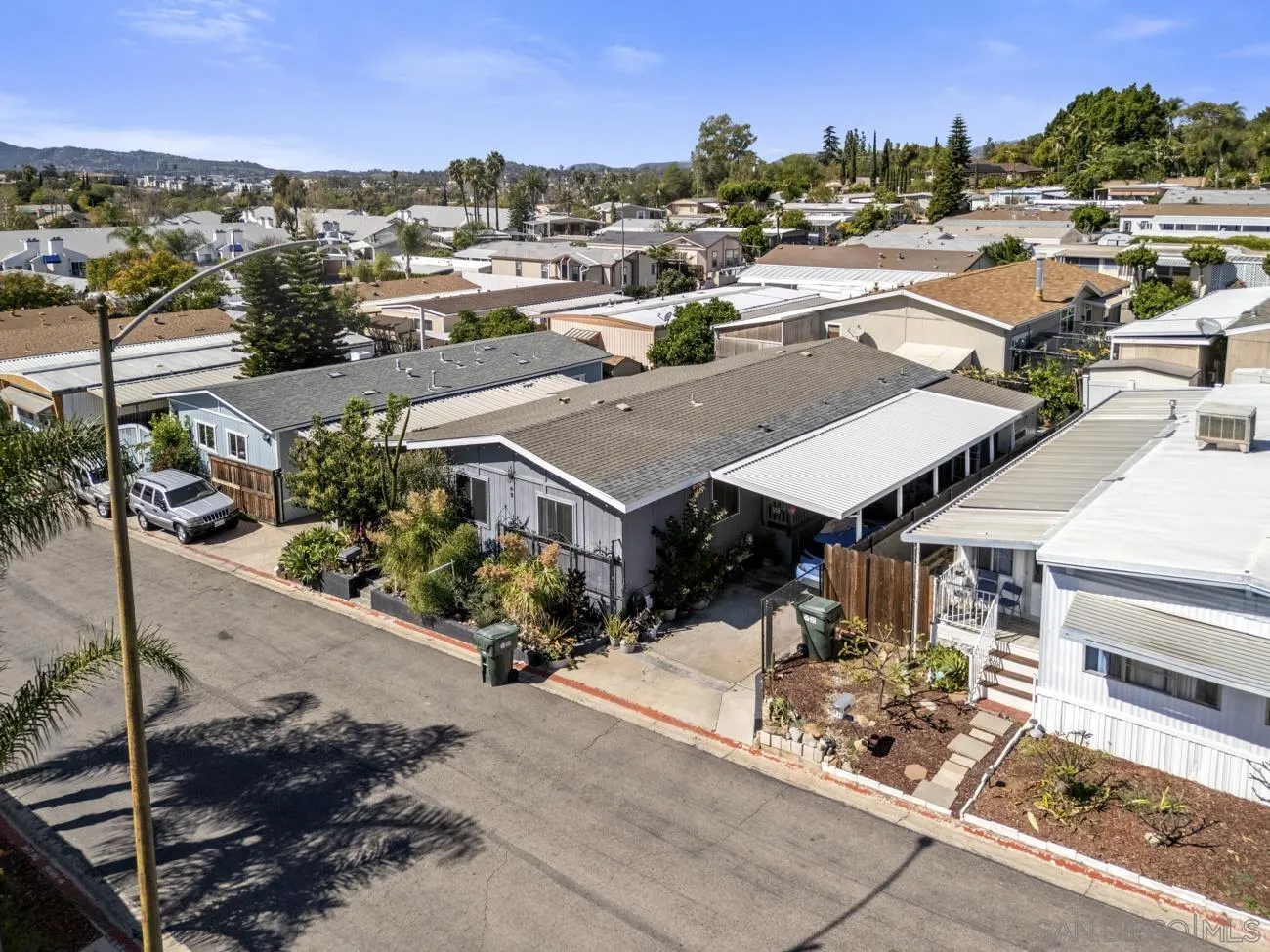 https://cdn.realtyfeed.com/cdn/127/260004891/cb0c5c68e81aef7d951037ba3479df78.webp