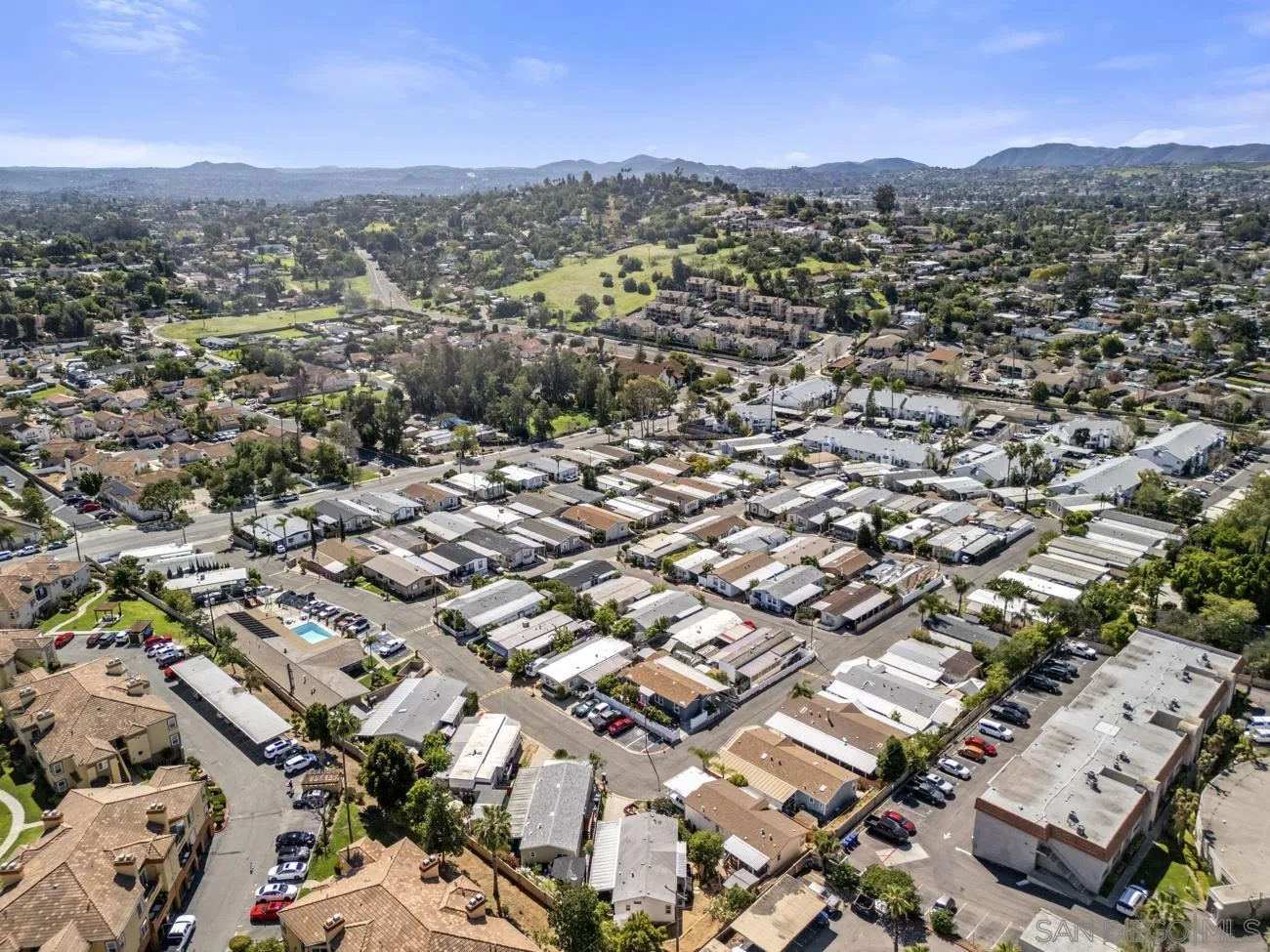https://cdn.realtyfeed.com/cdn/127/260004891/ec366bf553262624ae9da313986d223c.webp