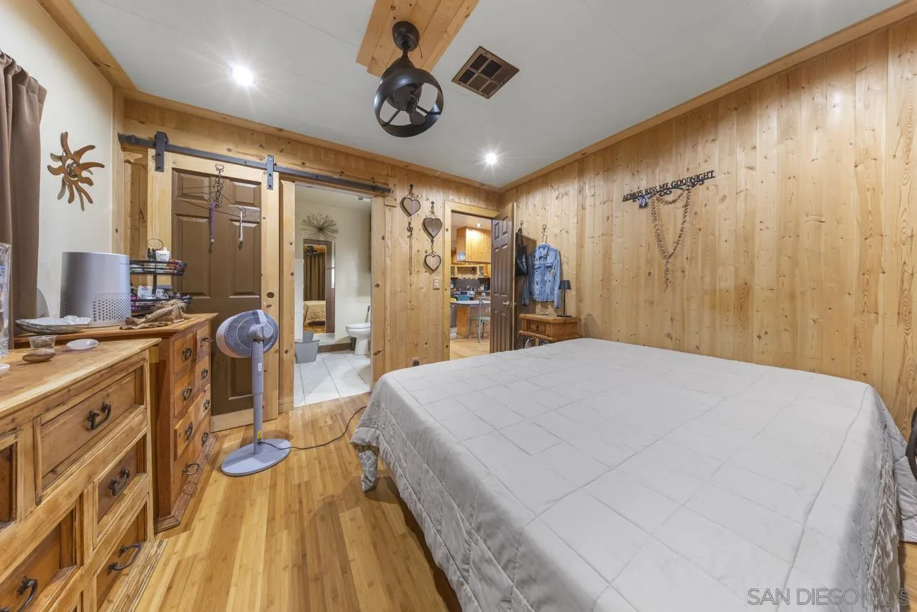https://cdn.realtyfeed.com/cdn/127/260004891/eed144fad7c05c3fb98de305d199441c.webp