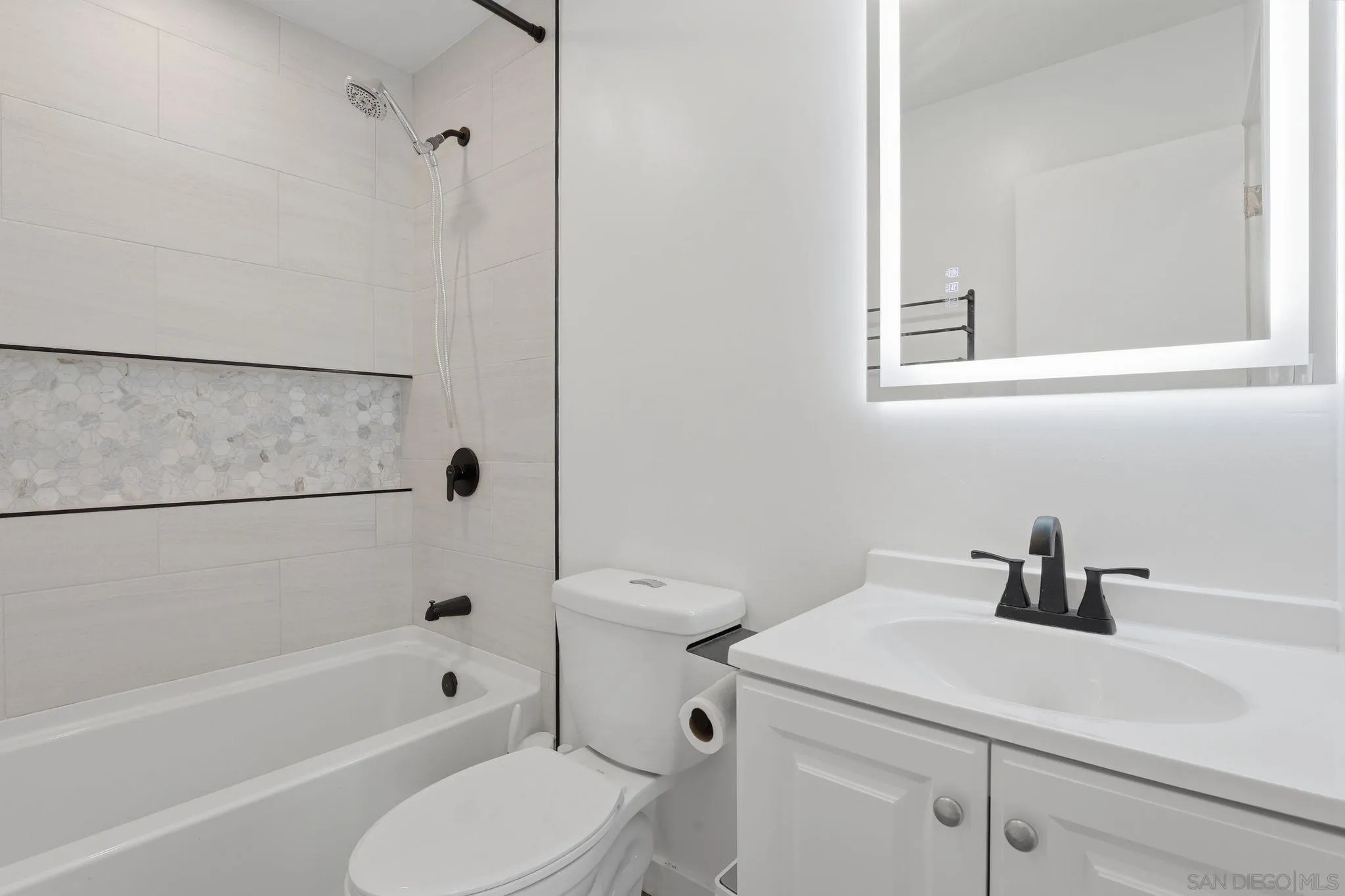 https://cdn.realtyfeed.com/cdn/127/260004892/02a6a1a5a9a20614d7407a26c57768c8.webp