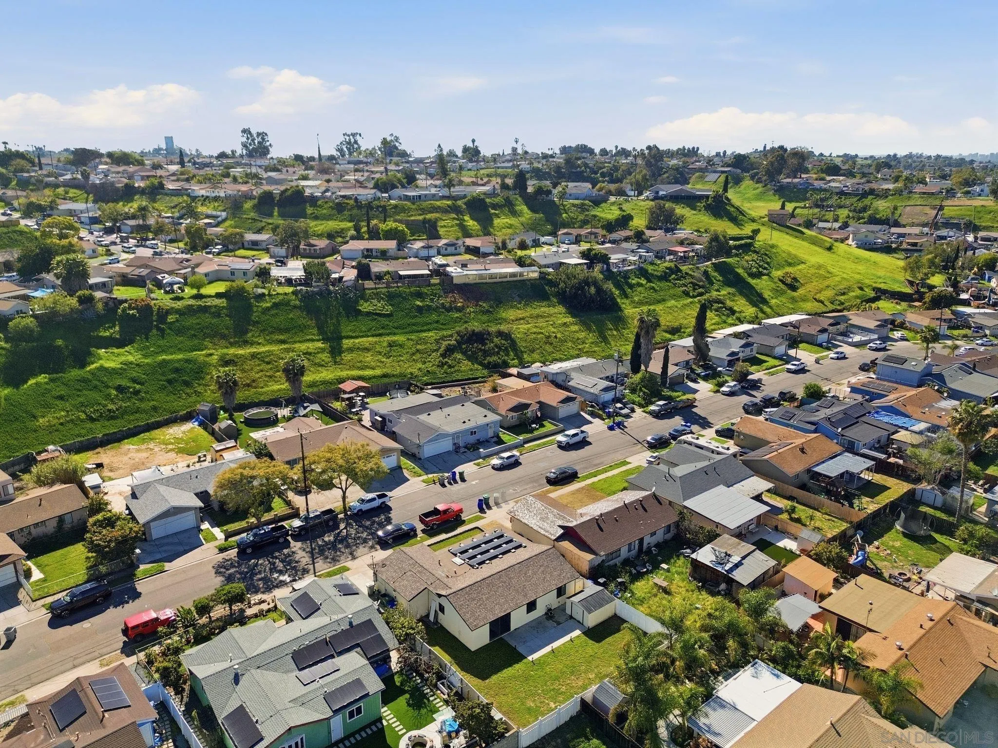 https://cdn.realtyfeed.com/cdn/127/260004892/6165dace43fe3346331194f675edbcc6.webp