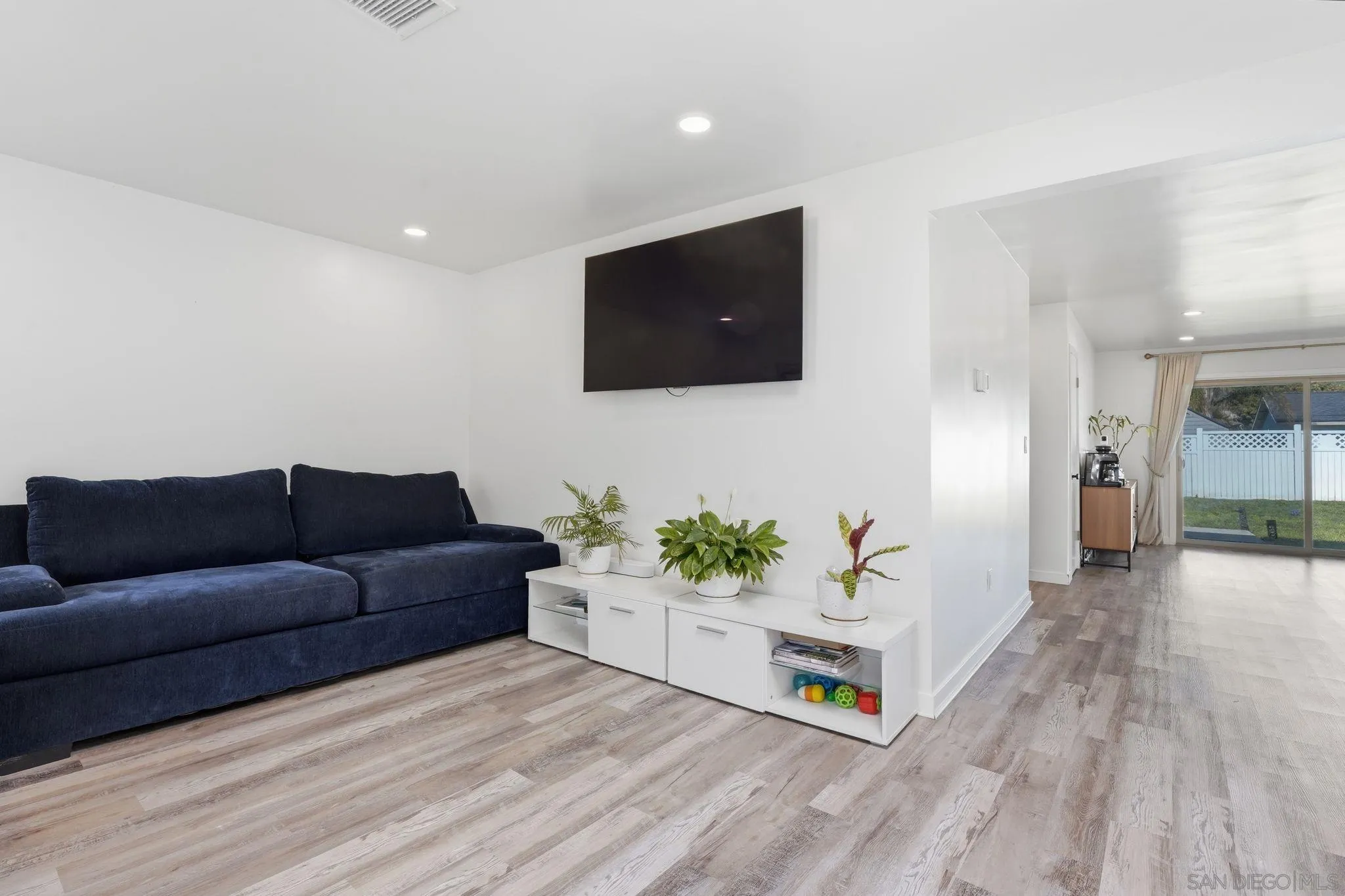 https://cdn.realtyfeed.com/cdn/127/260004892/788c8fd8340391659174ace2d22724a4.webp