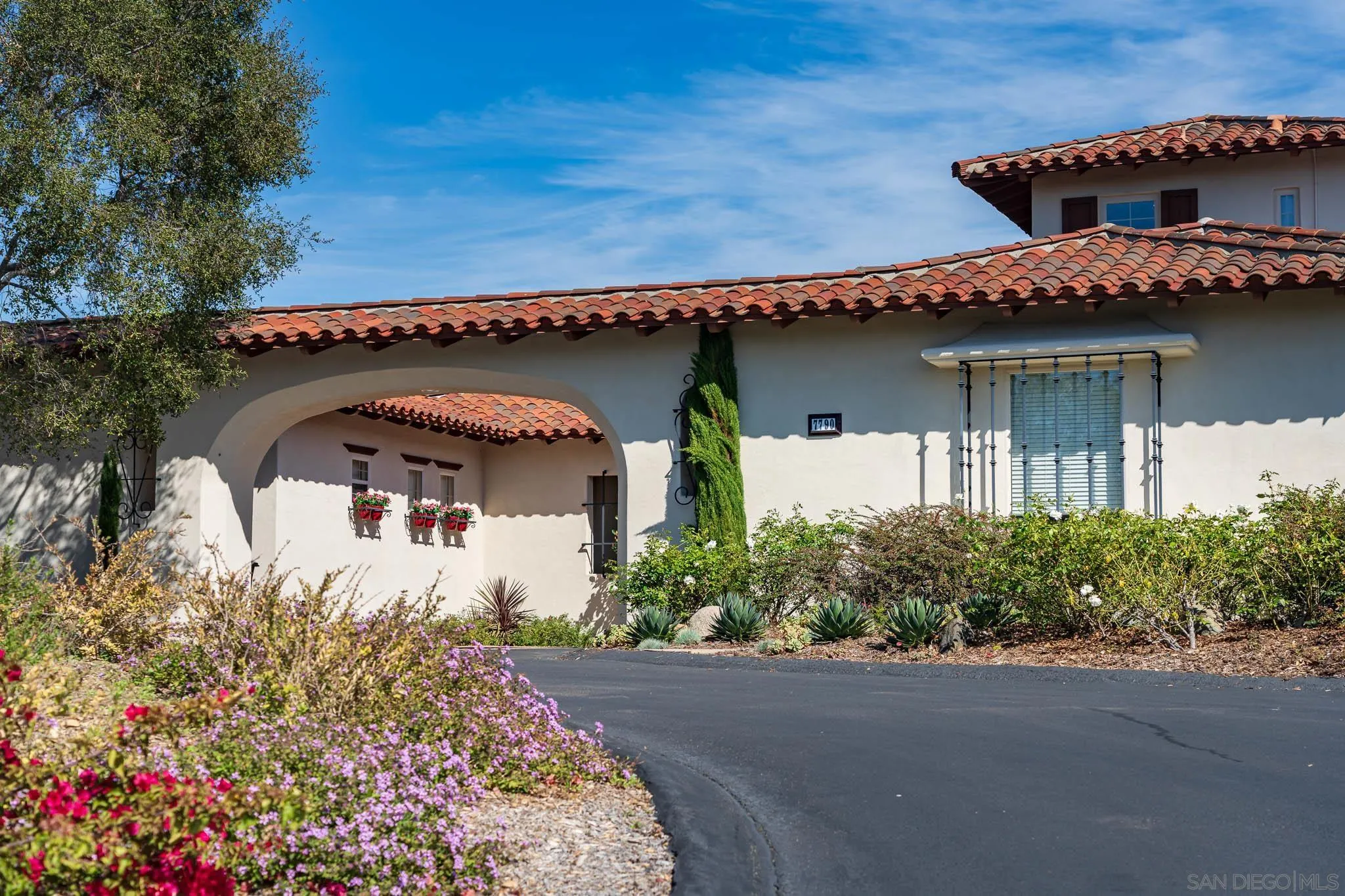 https://cdn.realtyfeed.com/cdn/127/260004893/3807ce5f7c33a6da6c1aa0bf3c79e39e.webp