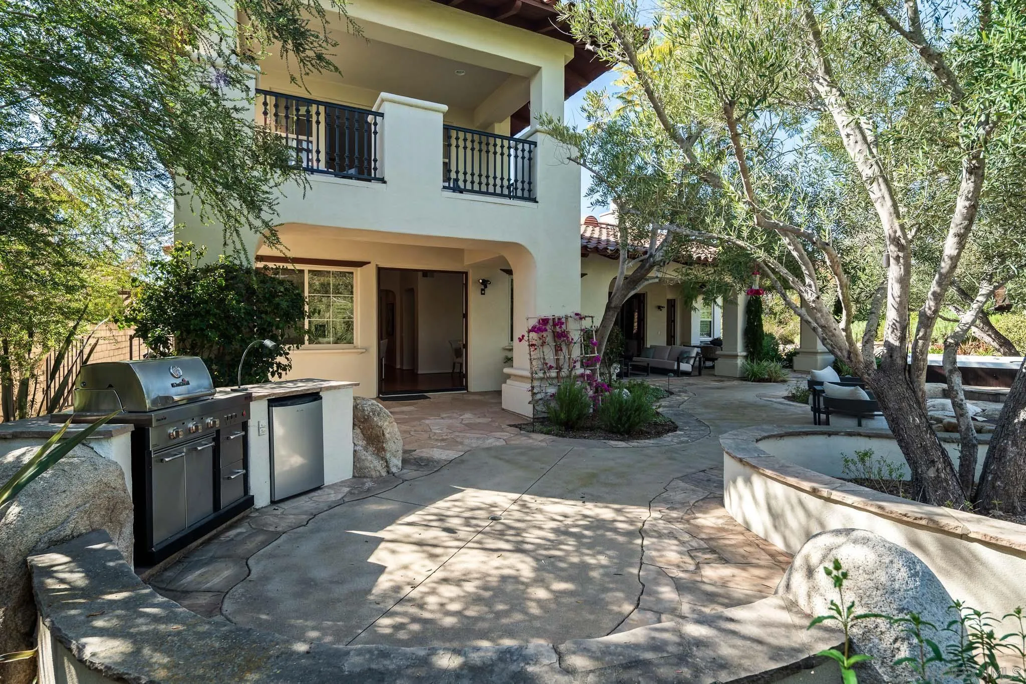 https://cdn.realtyfeed.com/cdn/127/260004893/7f72b9a751916208e25f7977ead59871.webp