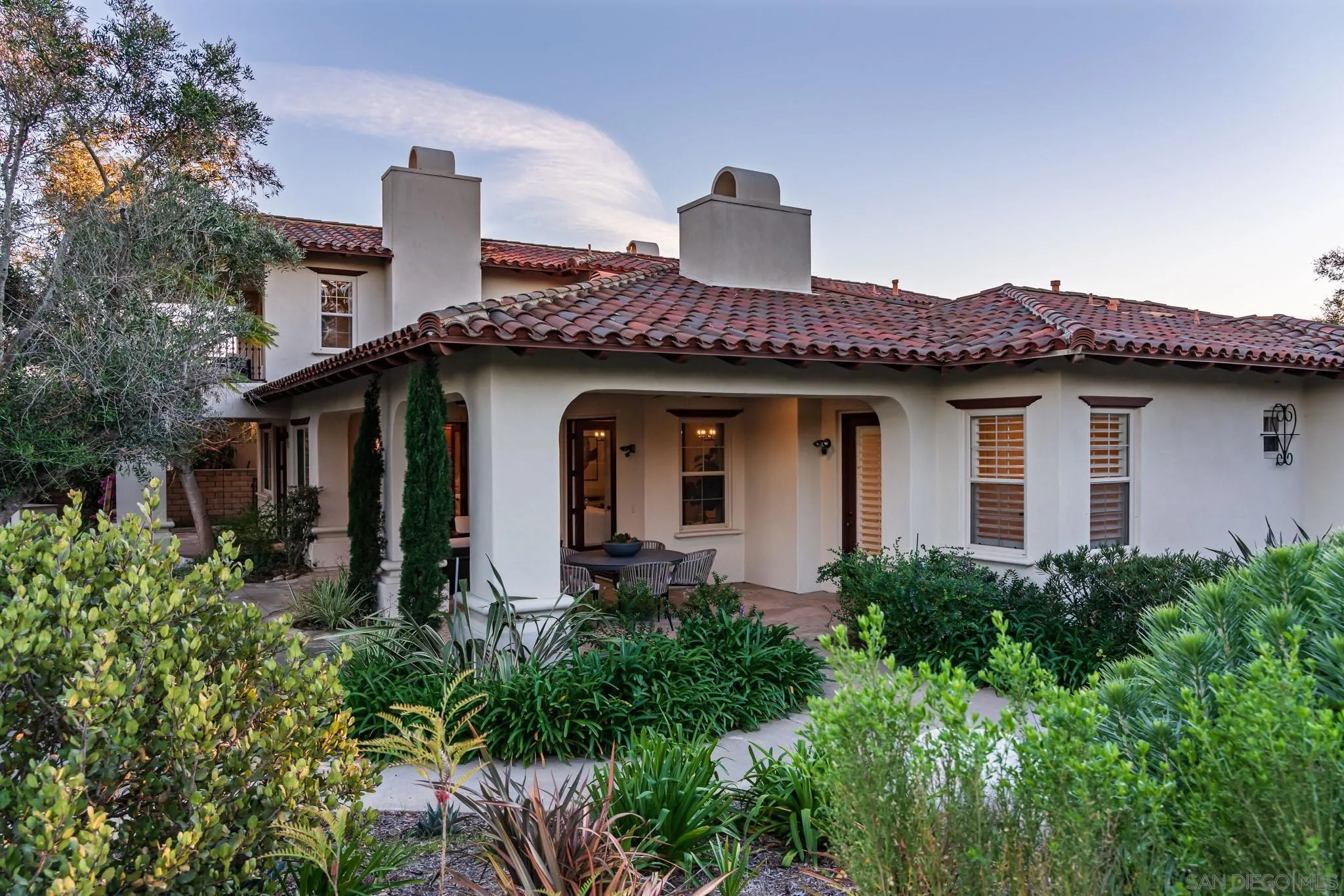 https://cdn.realtyfeed.com/cdn/127/260004893/a26c3191815da481ce95735d8fbc368c.webp