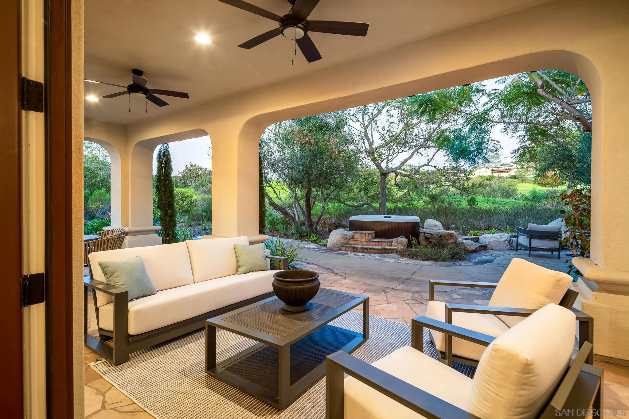 https://cdn.realtyfeed.com/cdn/127/260004893/db58be842204d9c8446a9ca154ef6d71.webp