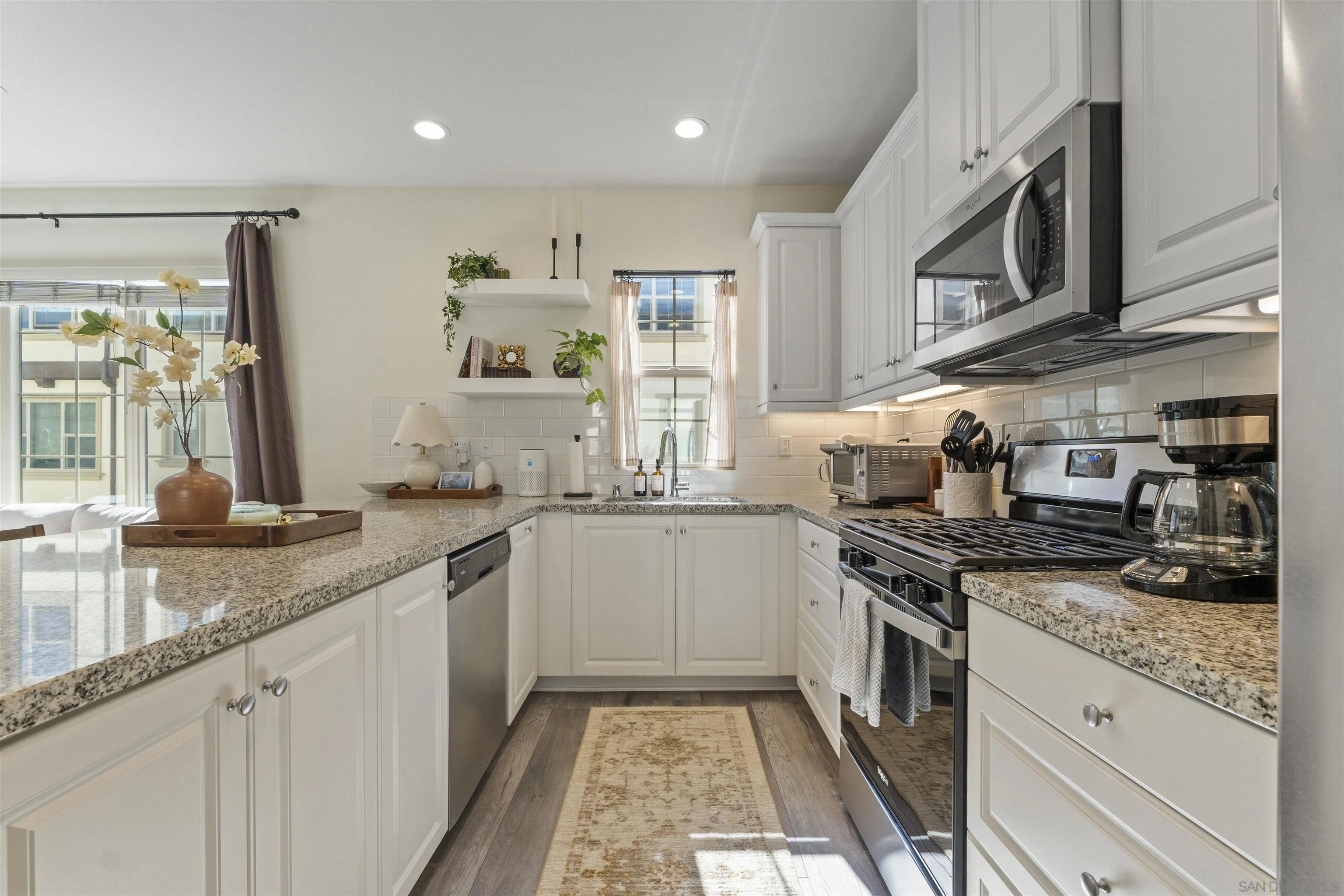 Photo #11: 260004896 Listing: Photo #11