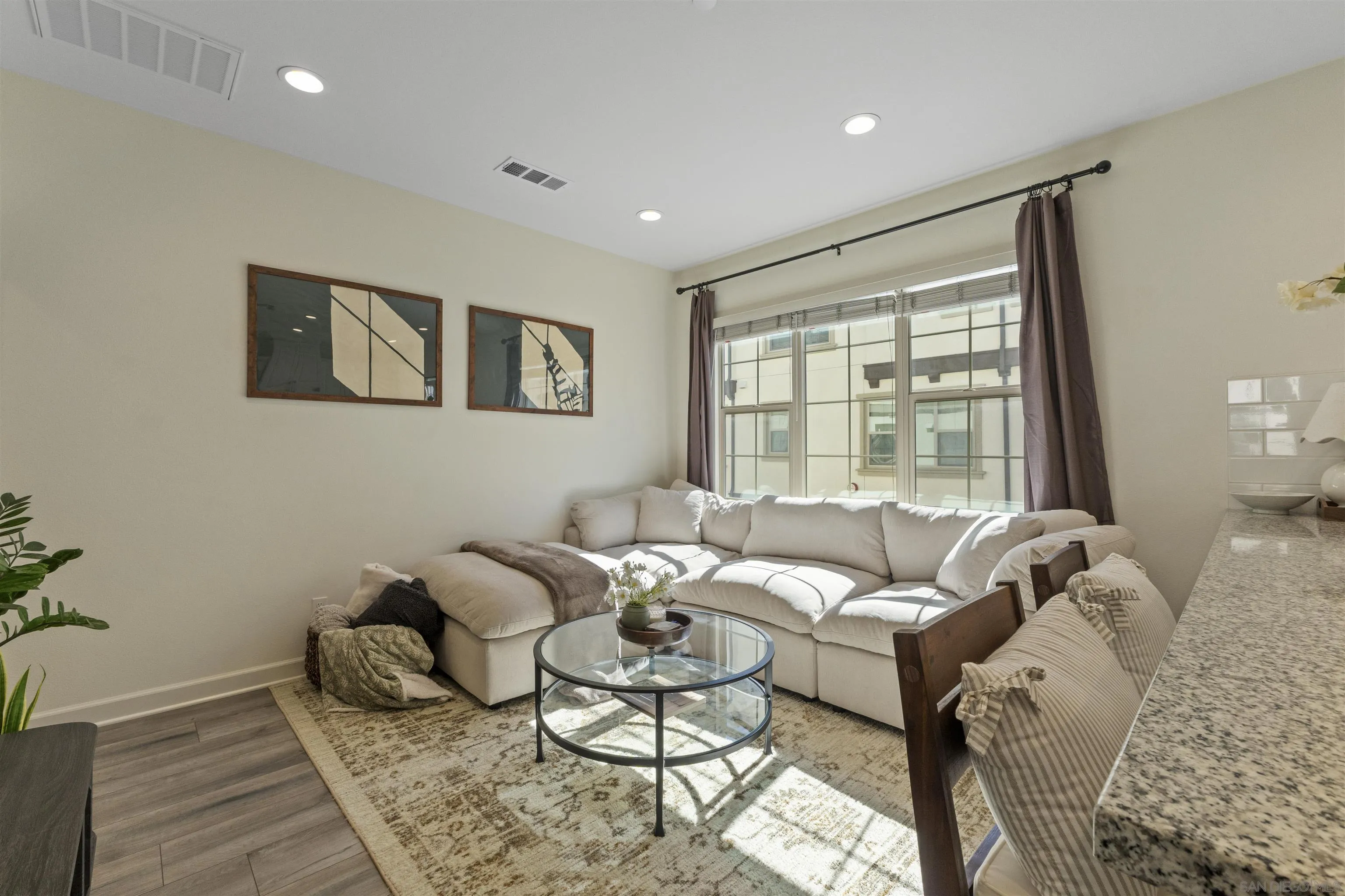 Photo #9: 260004896 Listing: Photo #9