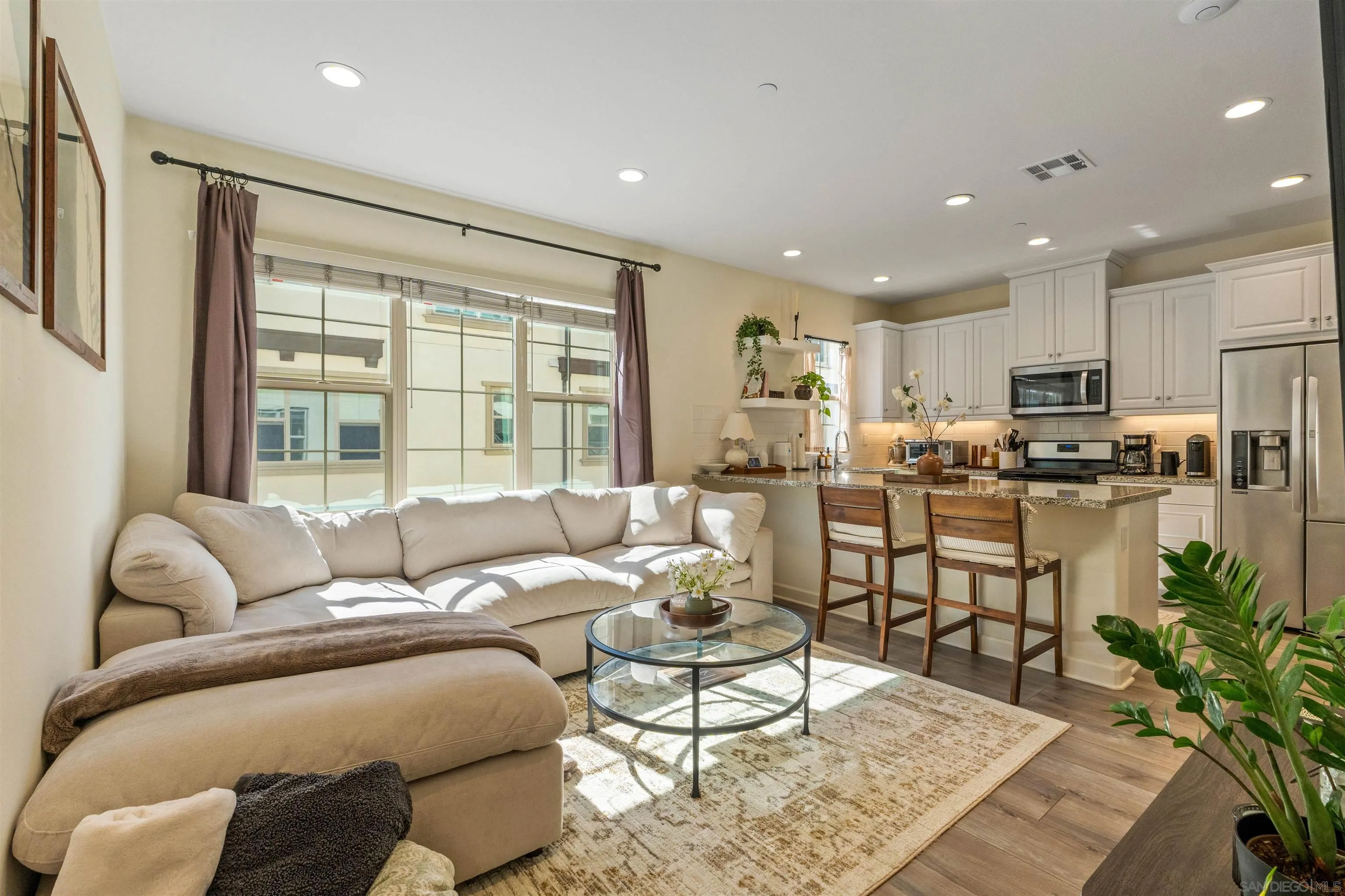 Photo #7: 260004896 Listing: Photo #7