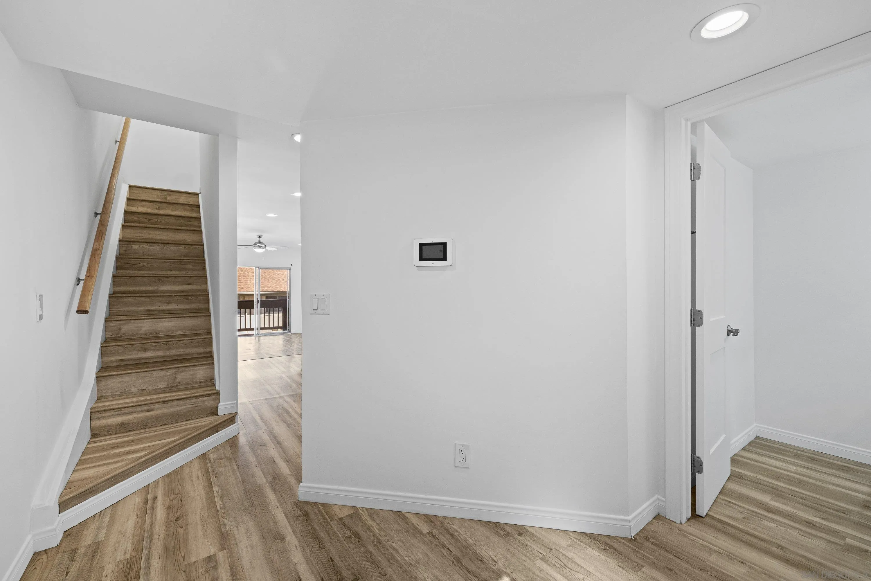 https://cdn.realtyfeed.com/cdn/127/260004898/08a57baa59181f9b391161893f0dc136.webp