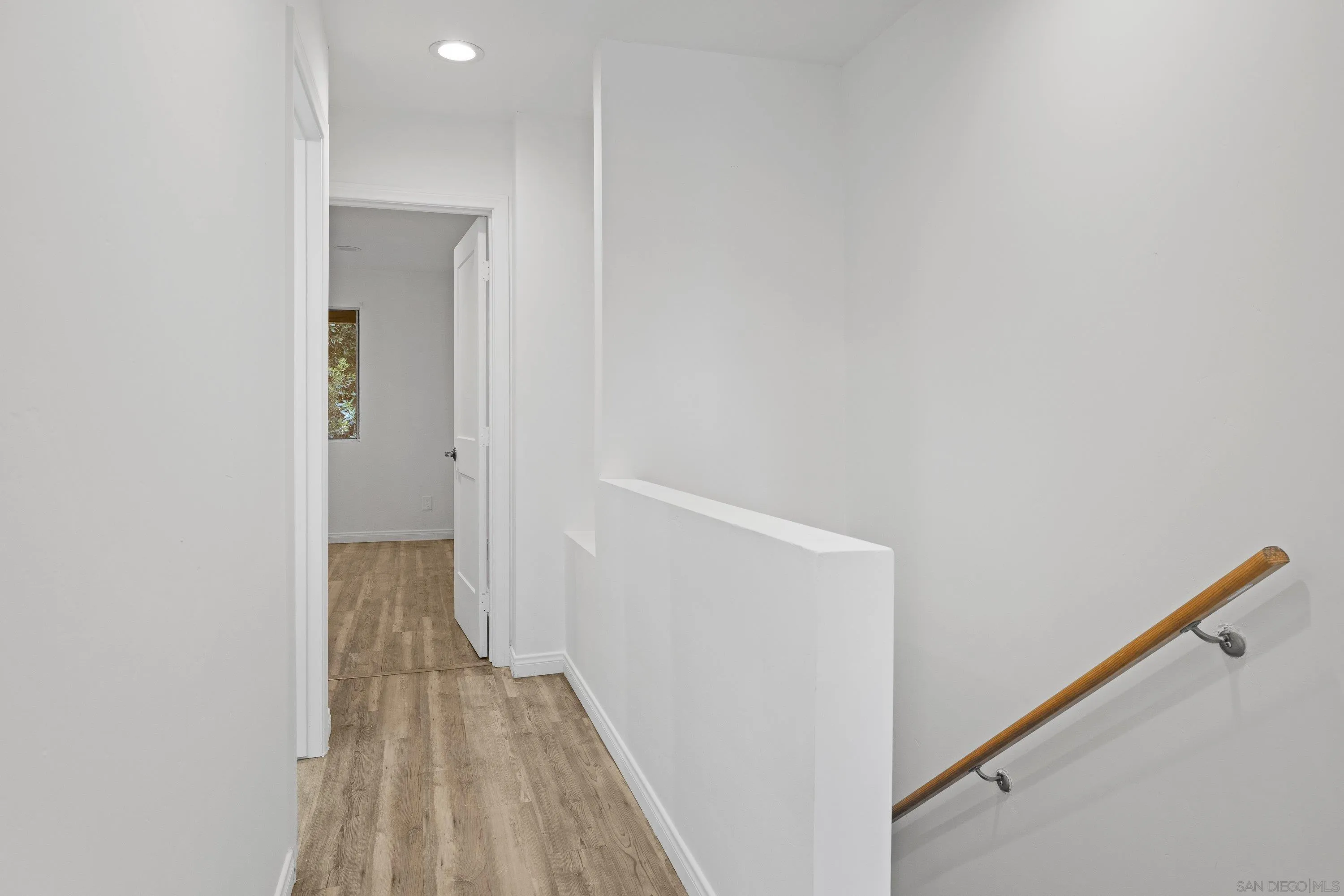 https://cdn.realtyfeed.com/cdn/127/260004898/a65e77e5196a0a294b4d61f62ab04ff8.webp