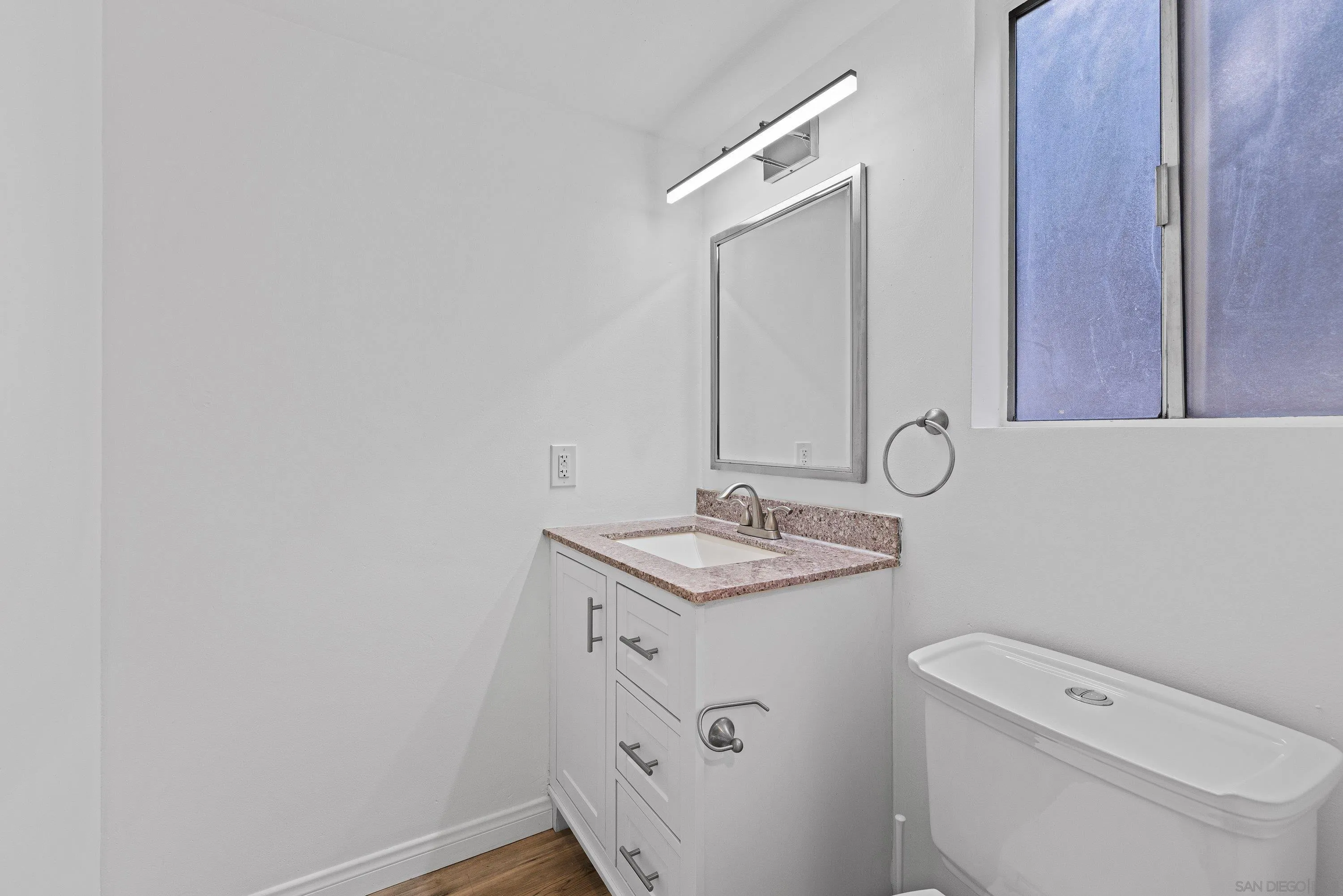 https://cdn.realtyfeed.com/cdn/127/260004898/ef11252139046158f31b131bc7c8c616.webp