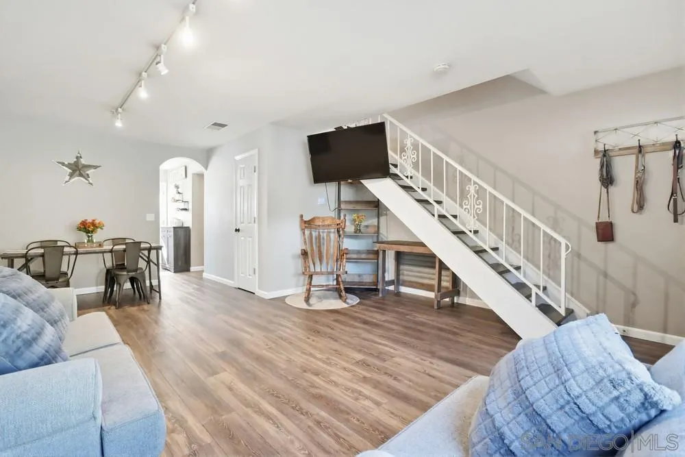 Photo #6: 2600049 Listing: Photo #6