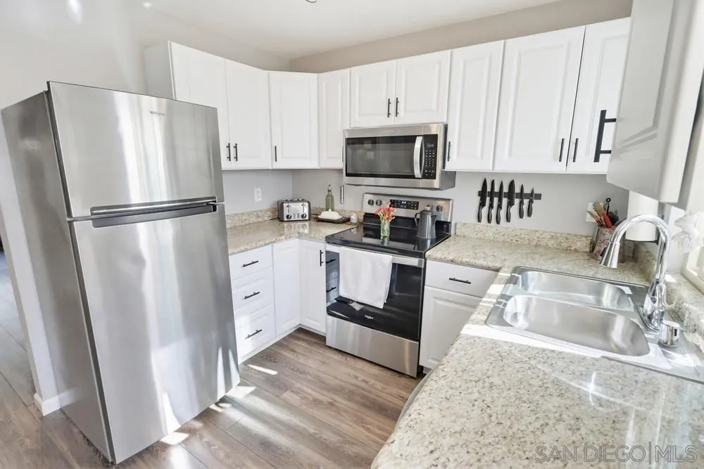 Photo #11: 2600049 Listing: Photo #11