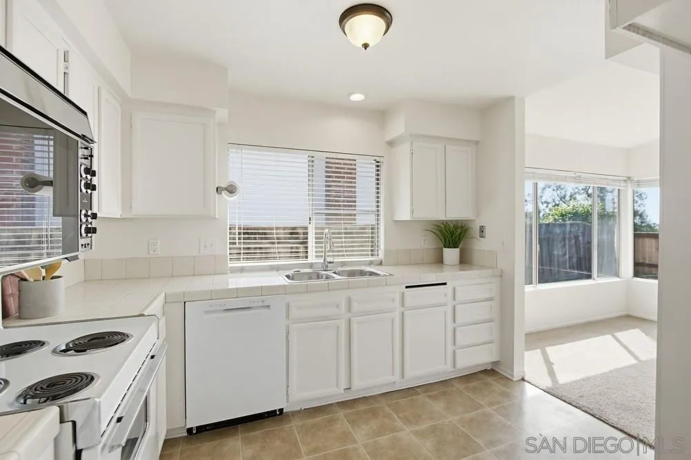 https://cdn.realtyfeed.com/cdn/127/260004906/2f58a9805b06c87d96779253e62a893c.webp