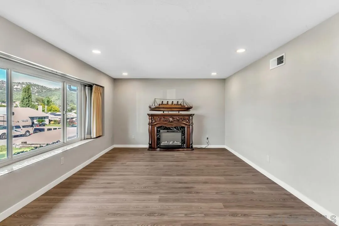 10143 Maple Tree Rd., Santee, CA 92071