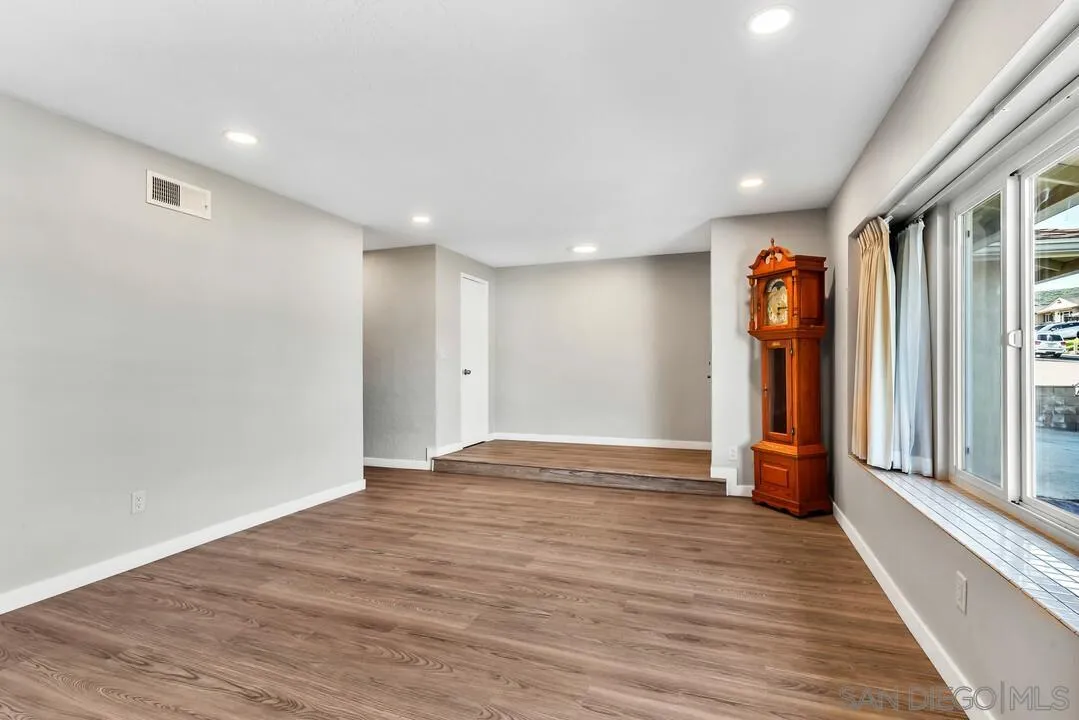 10143 Maple Tree Rd., Santee, CA 92071
