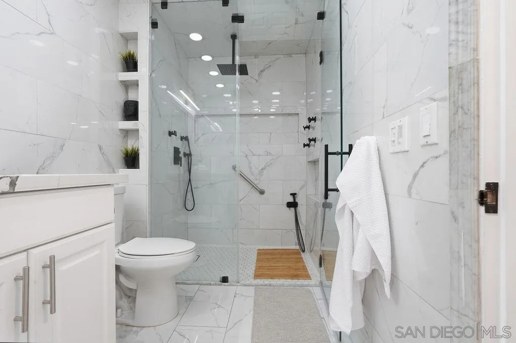 Photo #8: 260004927 Listing: Photo #8