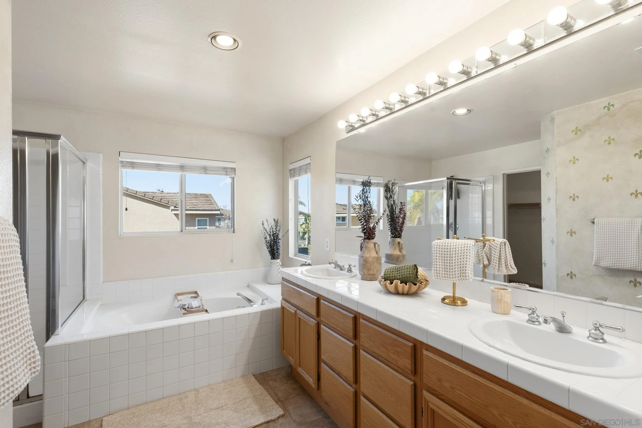 https://cdn.realtyfeed.com/cdn/127/260004932/025b0ab02ea303b12b7983702f6774d1.webp