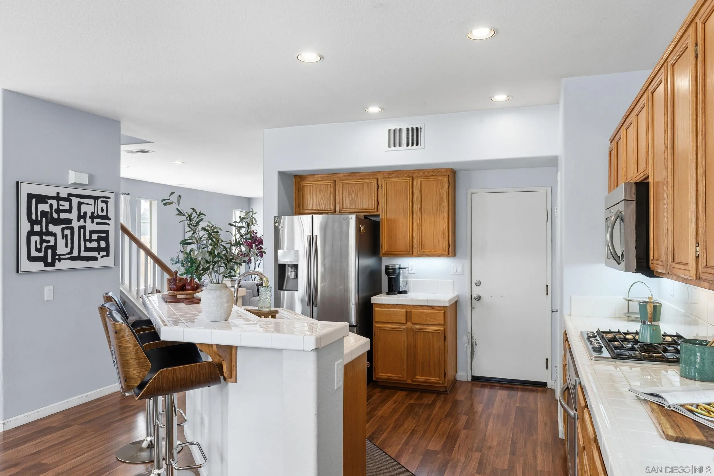 https://cdn.realtyfeed.com/cdn/127/260004932/787bcc952a565258f624dd1401a3225b.webp