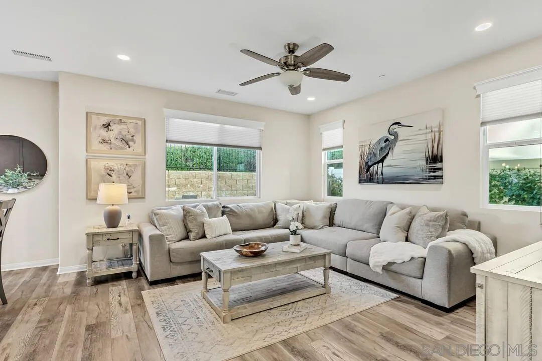https://cdn.realtyfeed.com/cdn/127/260004934/07ca7f46c4422d4fee547882b20974d6.webp