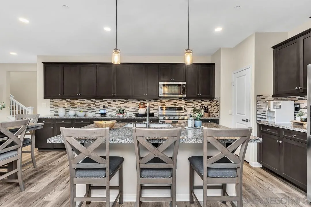 https://cdn.realtyfeed.com/cdn/127/260004934/08a2060437cb205a62709b6763d0a987.webp