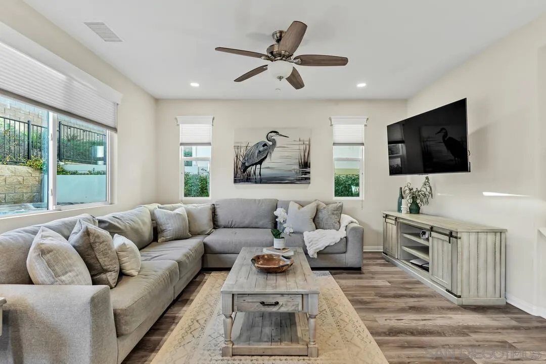https://cdn.realtyfeed.com/cdn/127/260004934/0a131a9bb158b94ebc3bc0db6c3657c6.webp