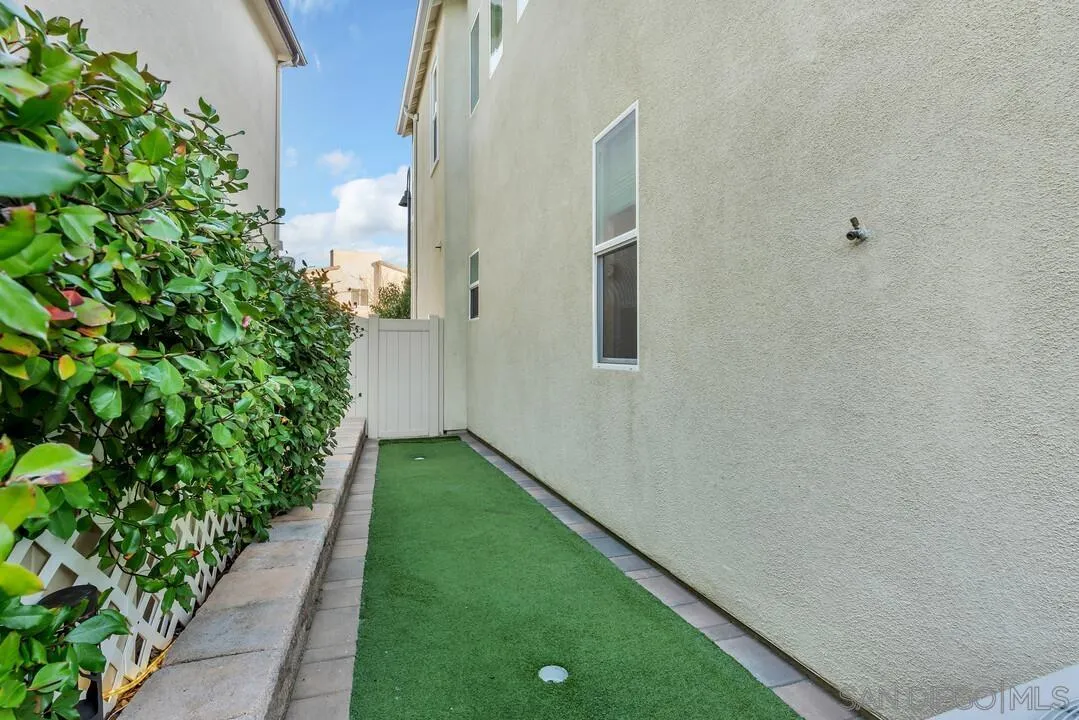 https://cdn.realtyfeed.com/cdn/127/260004934/37ebcac1268b19c3271d81b4f4957560.webp