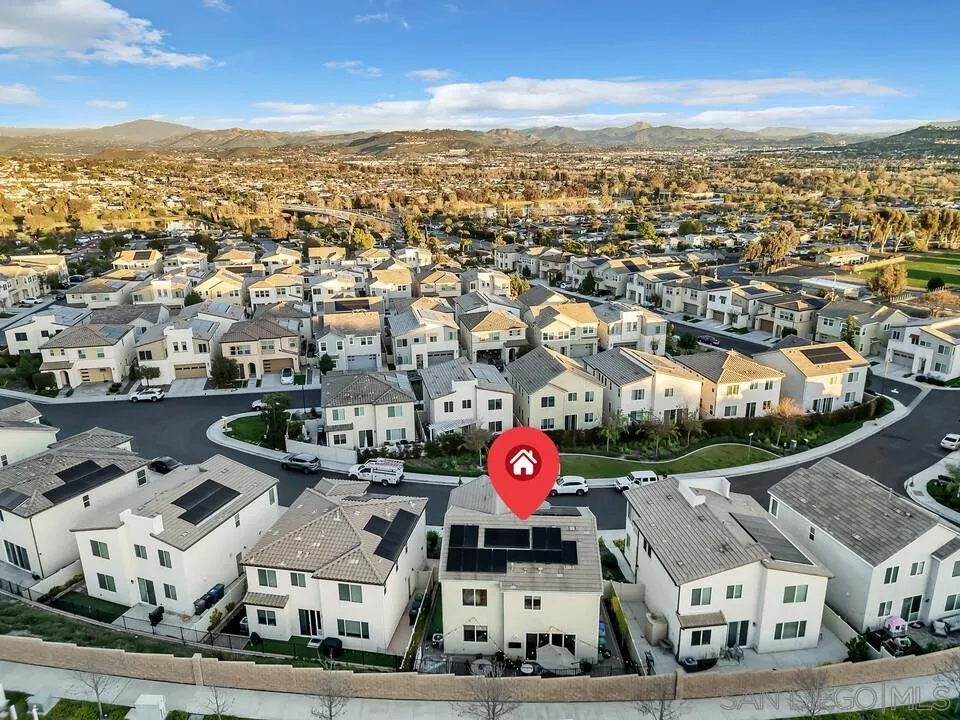 https://cdn.realtyfeed.com/cdn/127/260004934/a6e30272e25cfb6847f37b96cf008635.webp