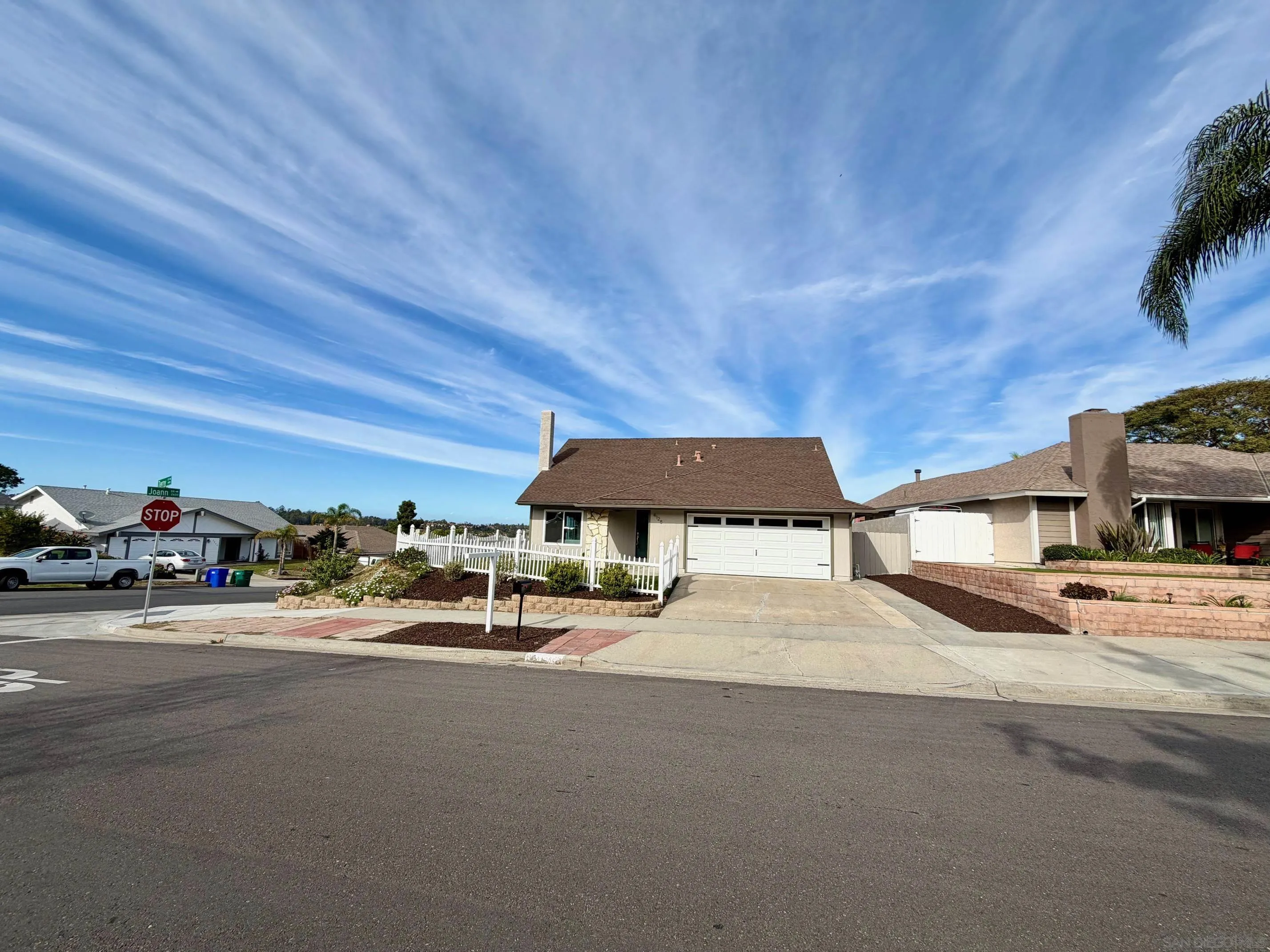 https://cdn.realtyfeed.com/cdn/127/260004937/c1399971901fa30fe36b3e6849977d12.webp