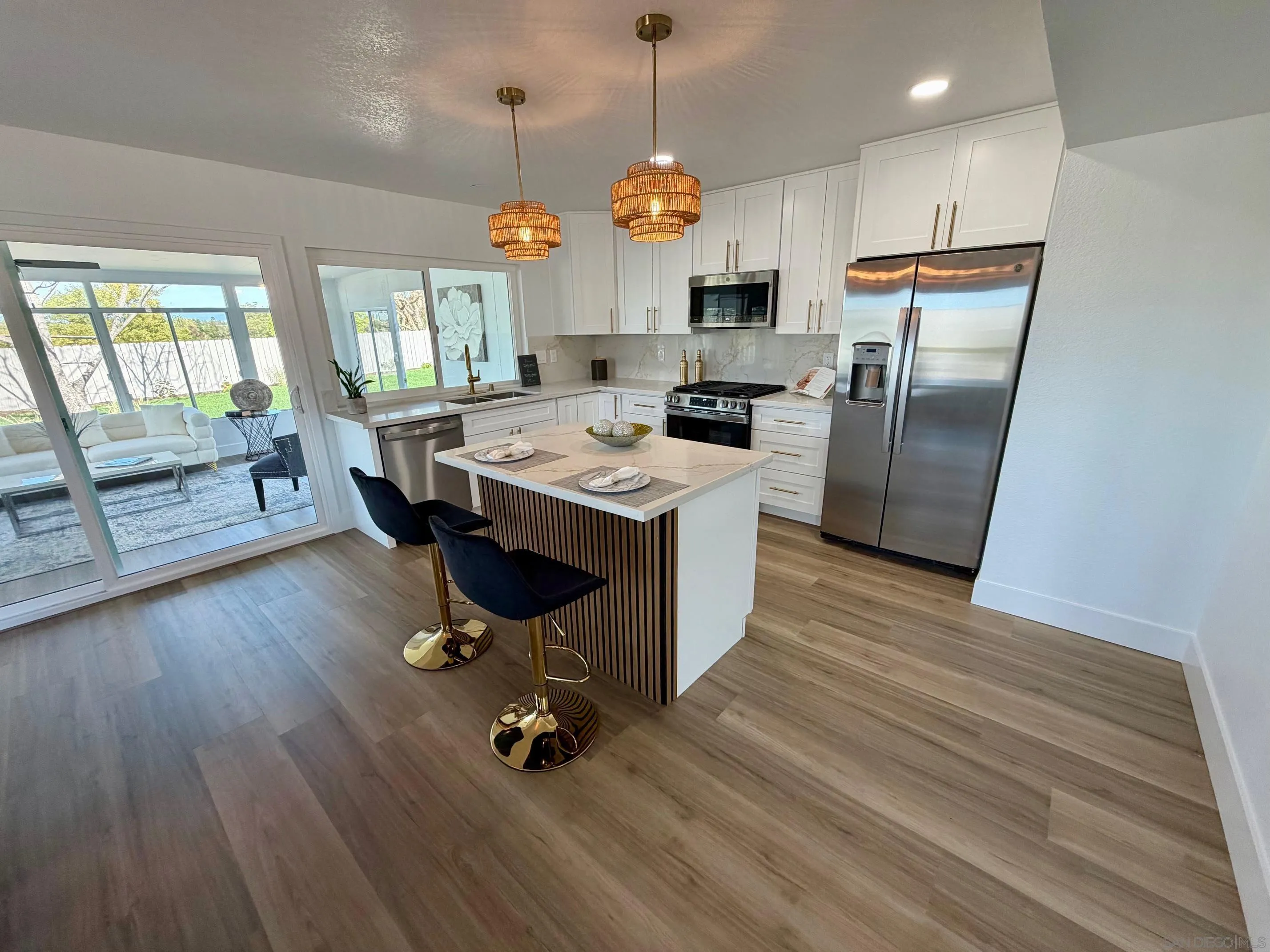 https://cdn.realtyfeed.com/cdn/127/260004937/cf54c6dbabab1db8c5d309c1e11591de.webp