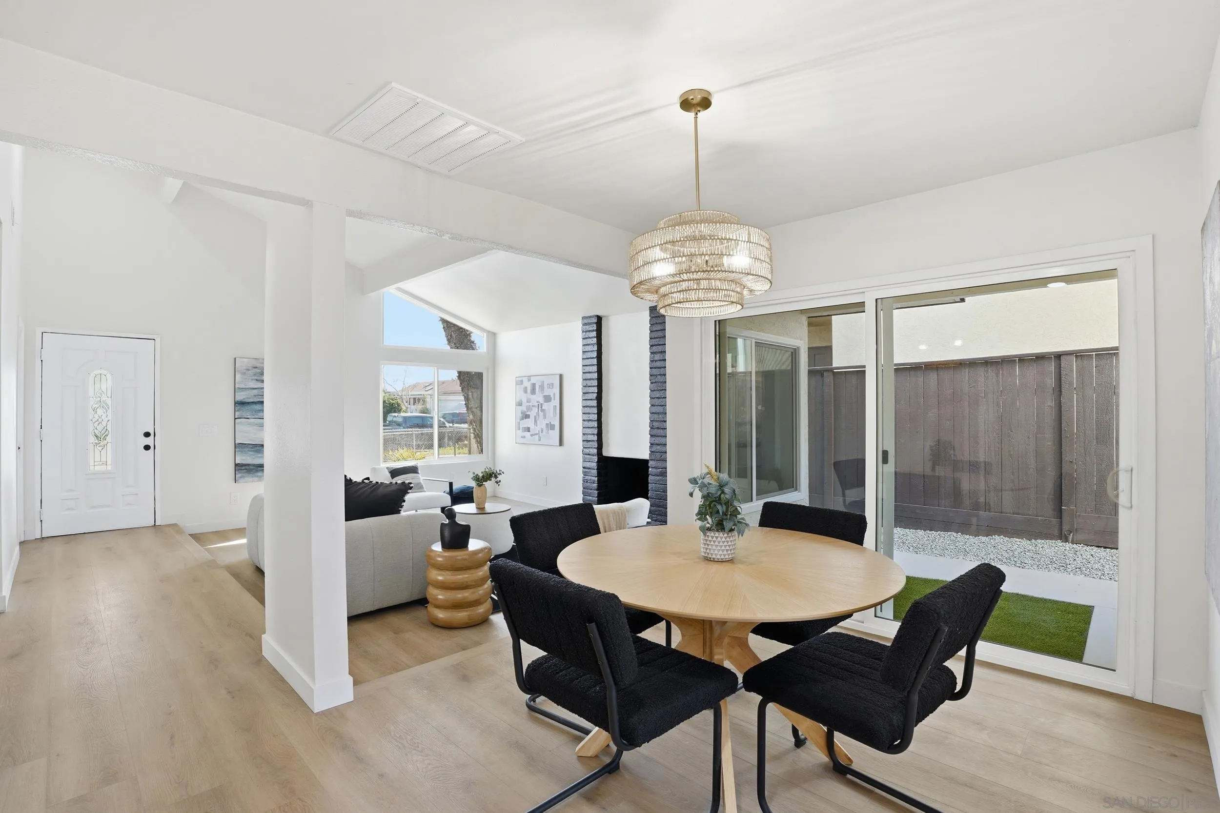 https://cdn.realtyfeed.com/cdn/127/260004938/b2fde74d139b947d9da000b986613777.webp