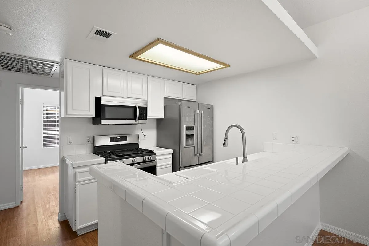 https://cdn.realtyfeed.com/cdn/127/260004939/1bc00d5607c9cb4b94dd90526158f071.webp