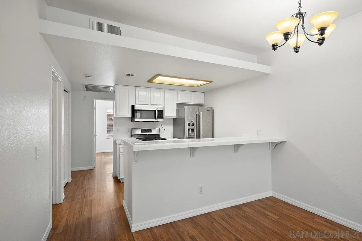 https://cdn.realtyfeed.com/cdn/127/260004939/77437df0a688199103a92f8198778de5.webp