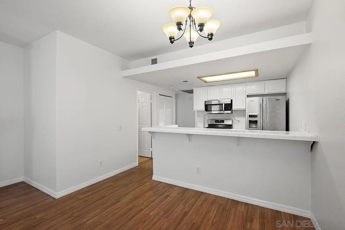 https://cdn.realtyfeed.com/cdn/127/260004939/cb9cffc7e52519500464428fb59a31fc.webp