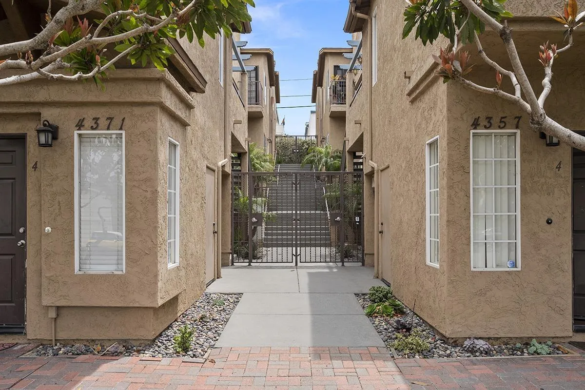 https://cdn.realtyfeed.com/cdn/127/260004939/ed8b18d2976731530727b206f58fb51d.webp