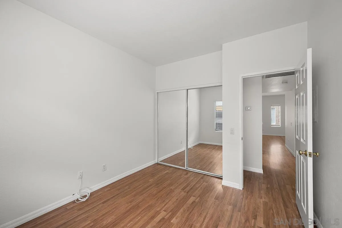 https://cdn.realtyfeed.com/cdn/127/260004939/f7e7843048f7e9dc504a99c01e0fda01.webp