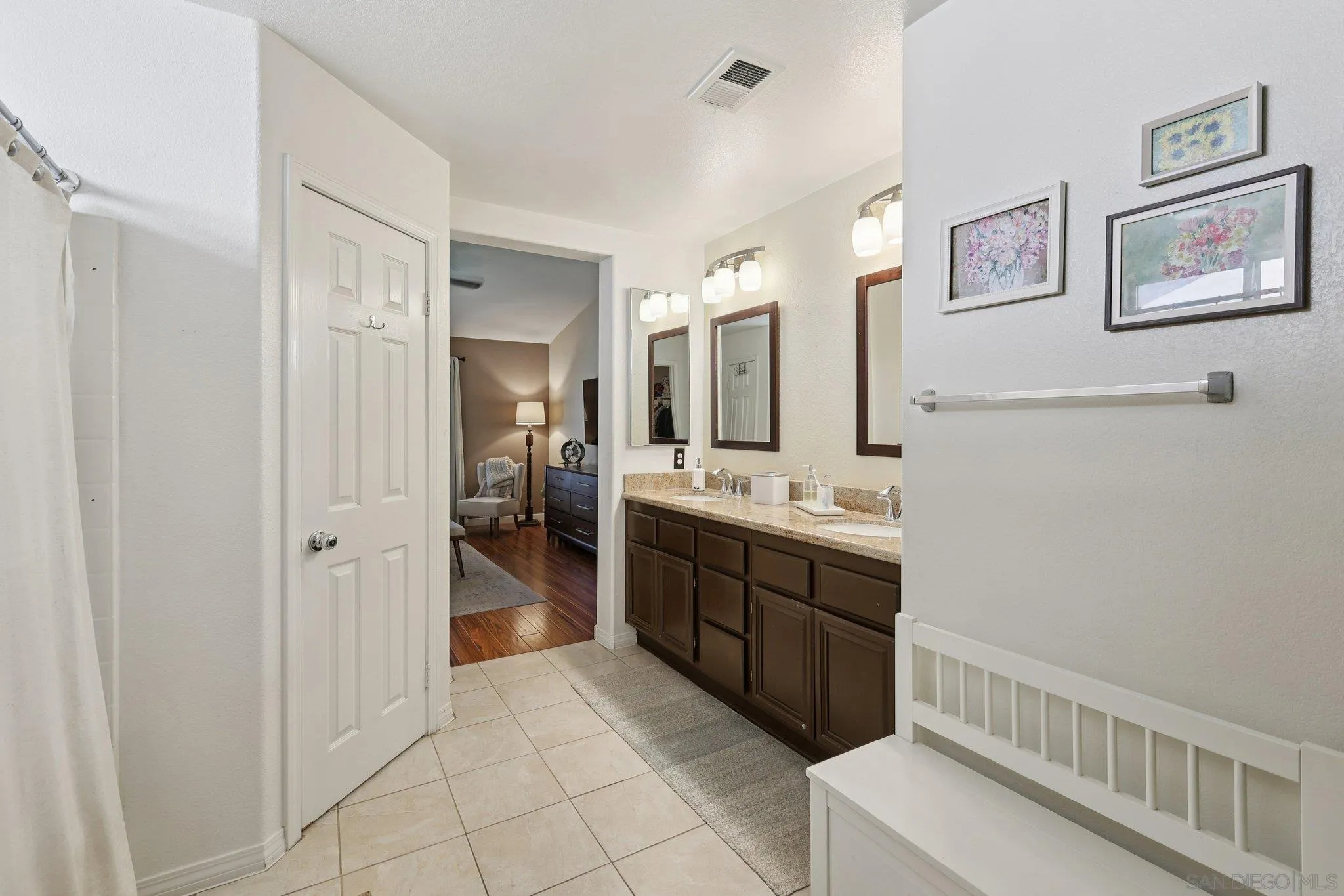 https://cdn.realtyfeed.com/cdn/127/260004941/694c2e349a470012427e9f24b2c95da4.webp