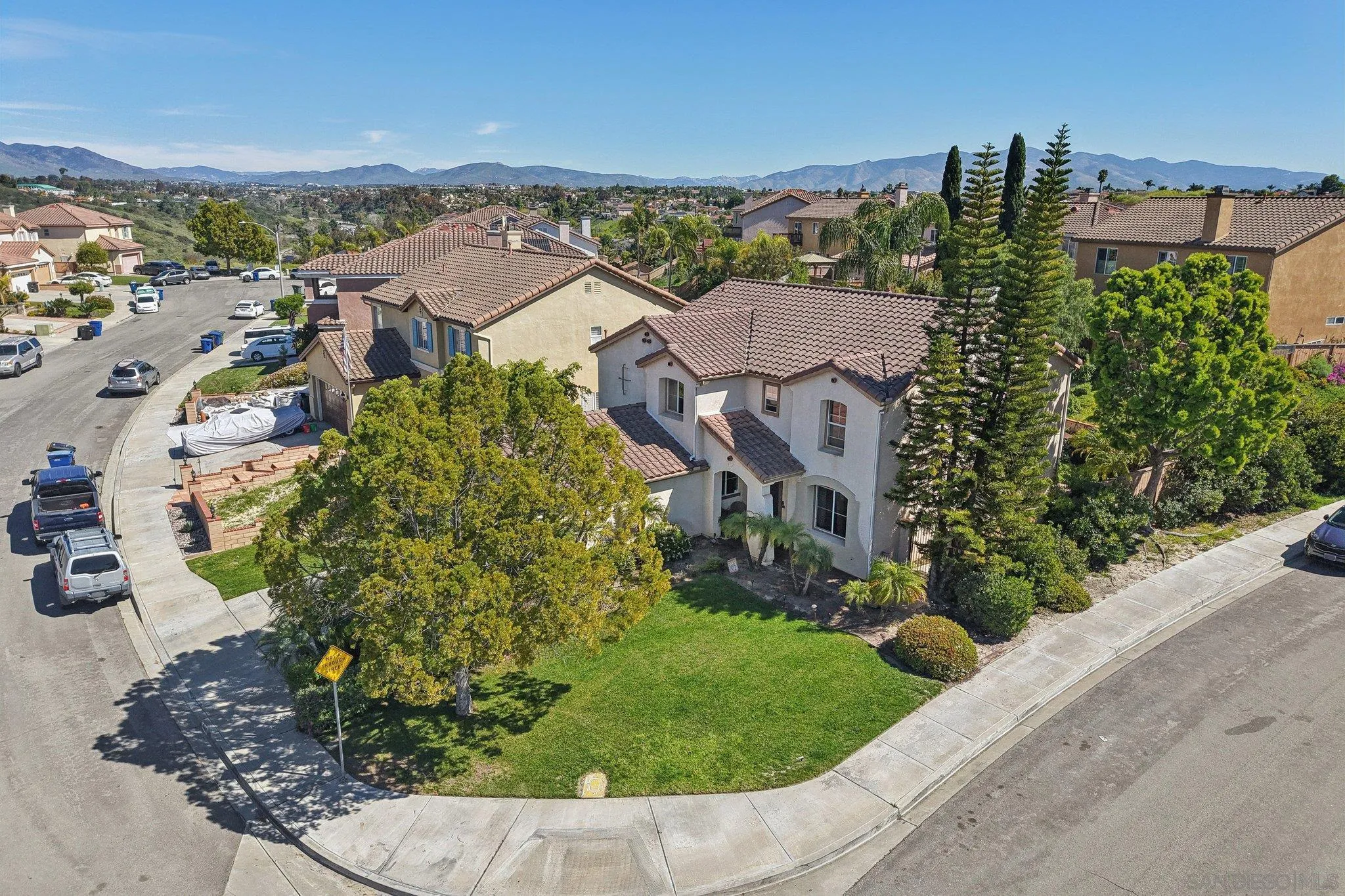 https://cdn.realtyfeed.com/cdn/127/260004941/f09f214047c45c0760e507007a02c6e0.webp