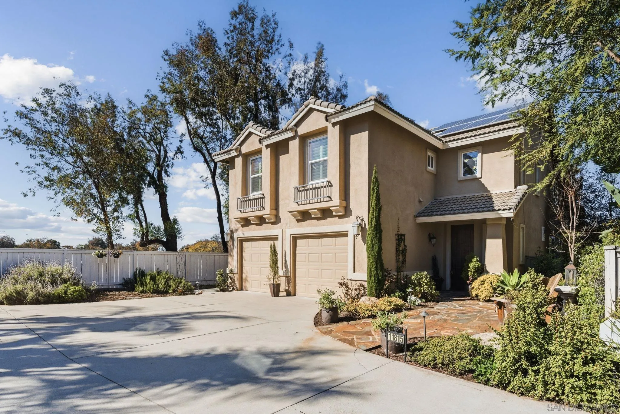 https://cdn.realtyfeed.com/cdn/127/260004942/5411ffec8a58cd6156b9ce84967c6426.webp