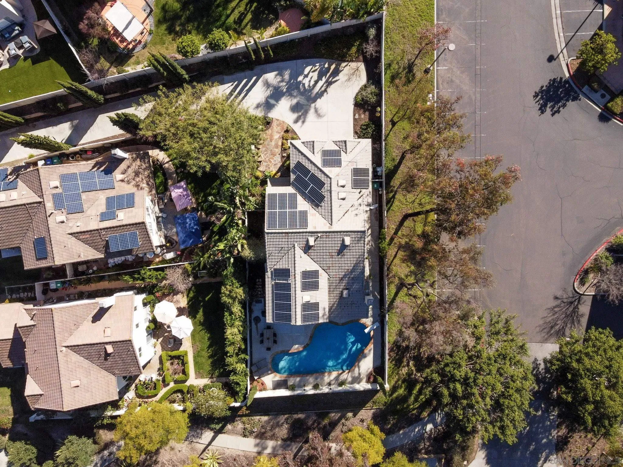 https://cdn.realtyfeed.com/cdn/127/260004942/e19173b9a77b7dbb14298705f367c5b2.webp