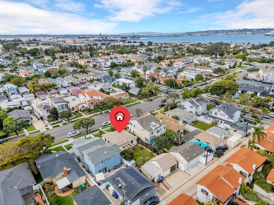 https://cdn.realtyfeed.com/cdn/127/260004944/0ee0f267d9082720342753ebf72480a9.webp