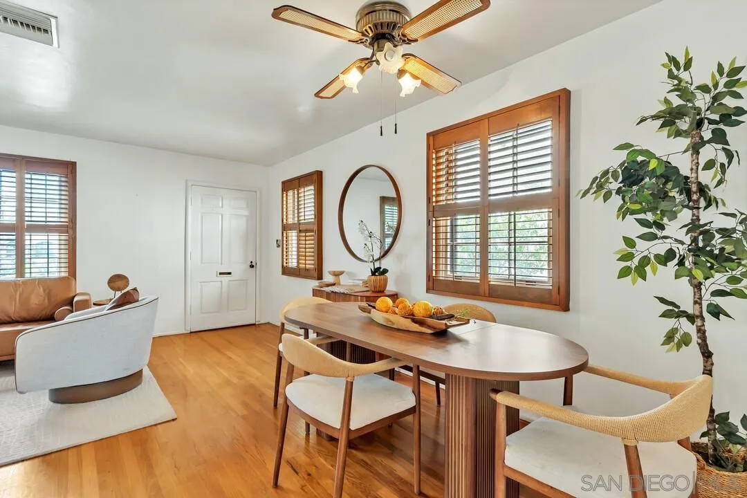 https://cdn.realtyfeed.com/cdn/127/260004944/a729df935655b9c5c2e59a3dff2237ba.webp