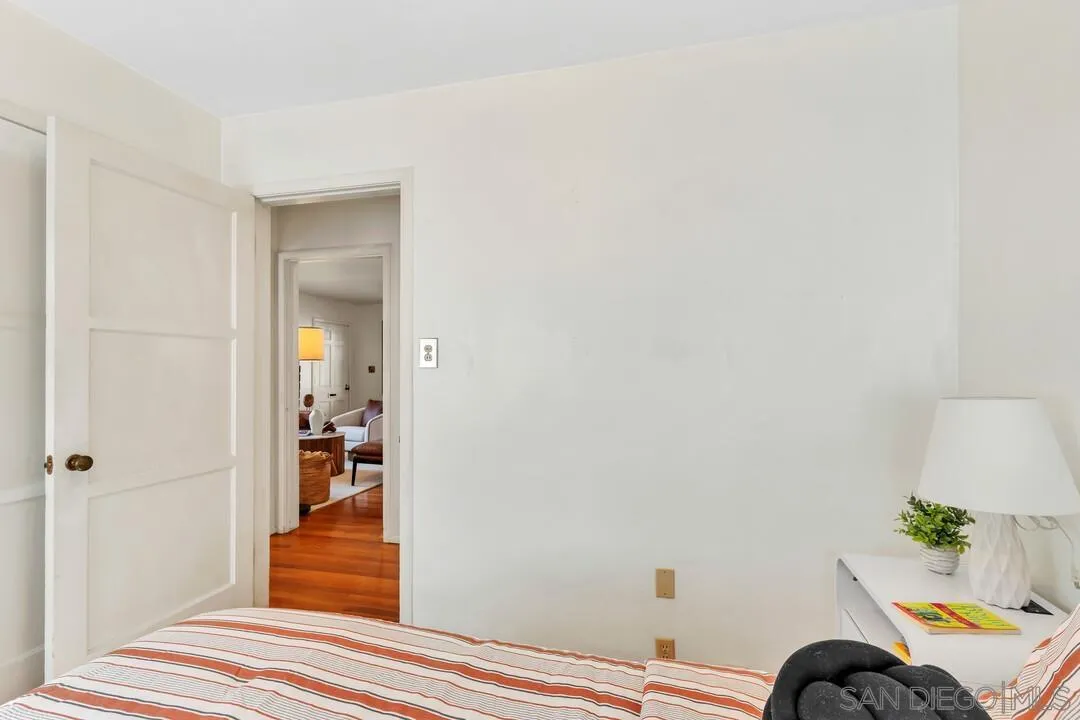 https://cdn.realtyfeed.com/cdn/127/260004944/ac81f89a3509507c94b1fae5d9e3e50d.webp