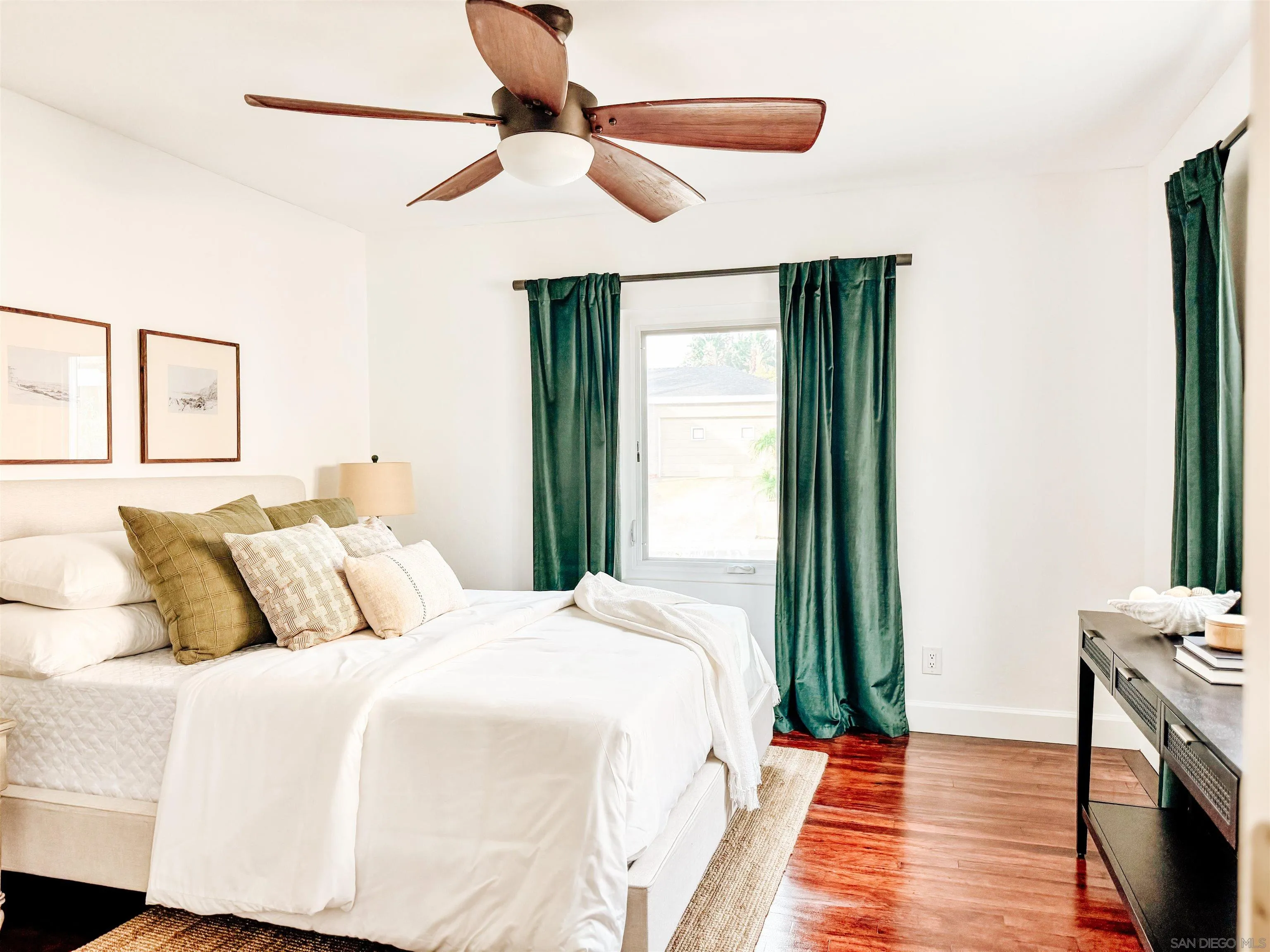https://cdn.realtyfeed.com/cdn/127/260004954/1a39d8c957808bc75c4f5b701ef14fc4.webp