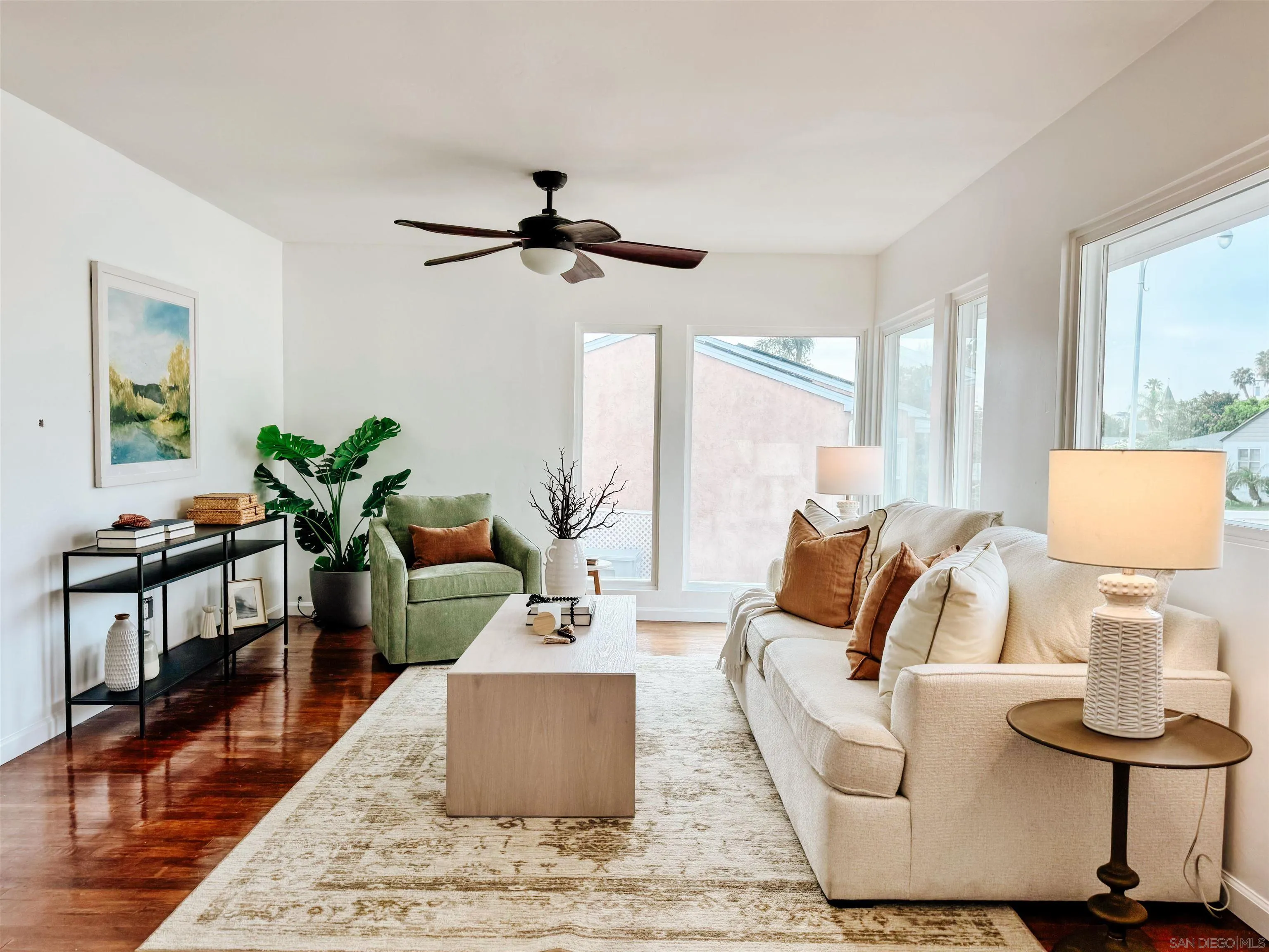 https://cdn.realtyfeed.com/cdn/127/260004954/d82b4711eca57ee371a4fee6f59c61b0.webp