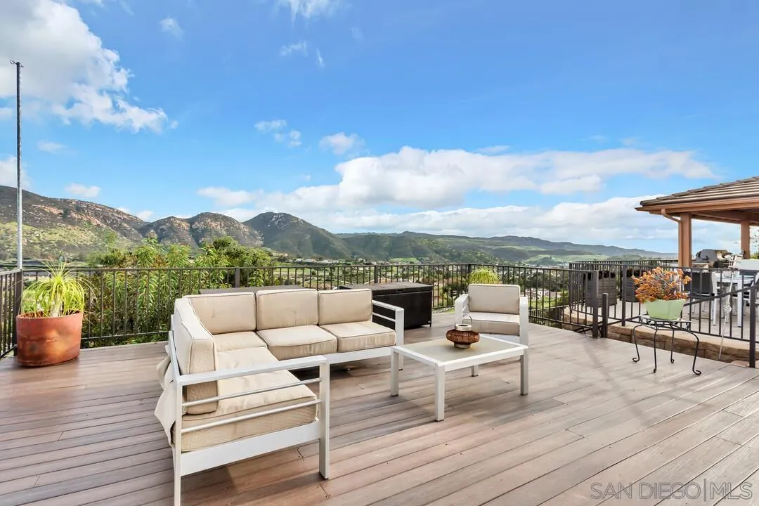 https://cdn.realtyfeed.com/cdn/127/260004955/347fce65644e3f99aa19414173b384fb.webp