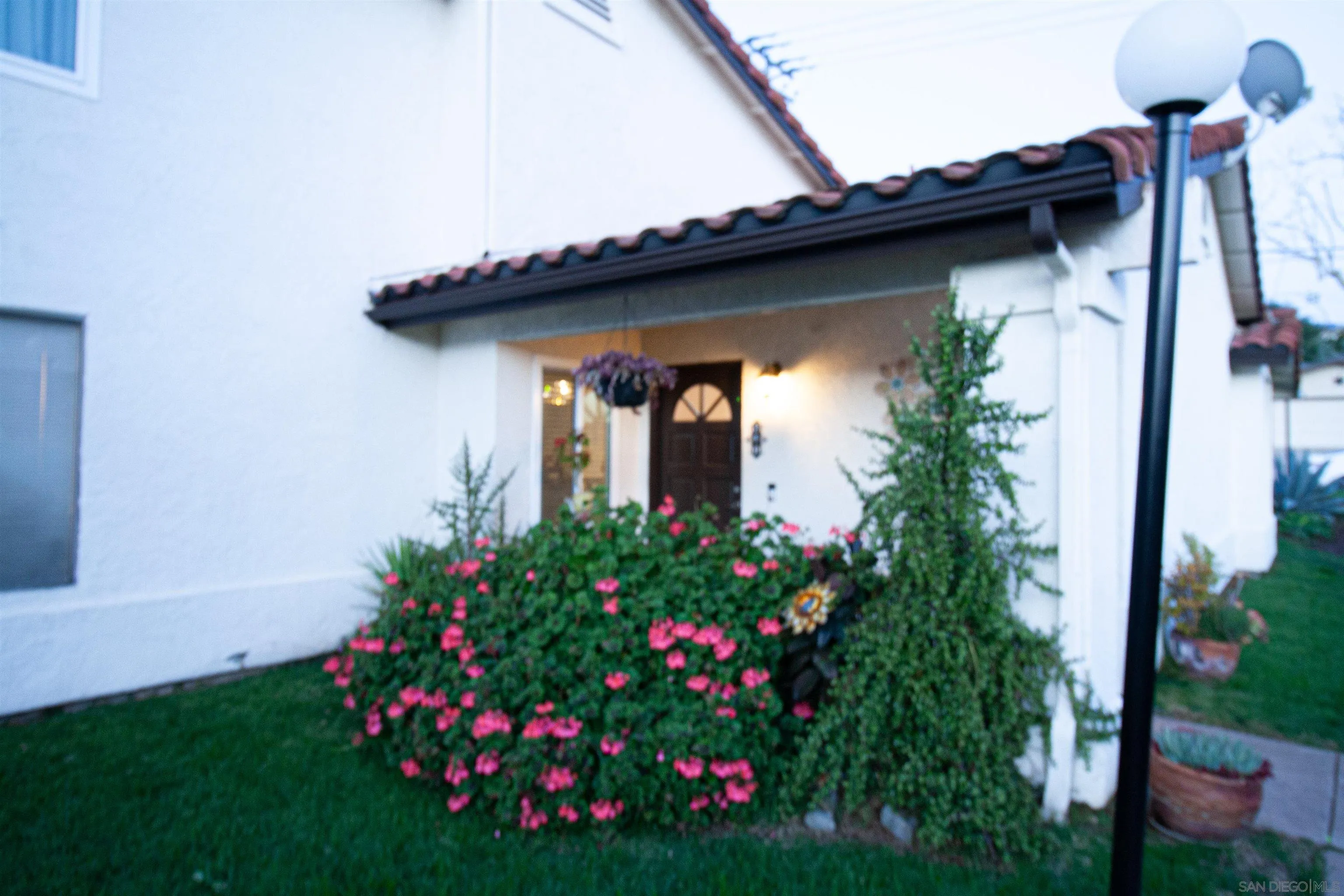 Photo #8: 260004958 Listing: Photo #8