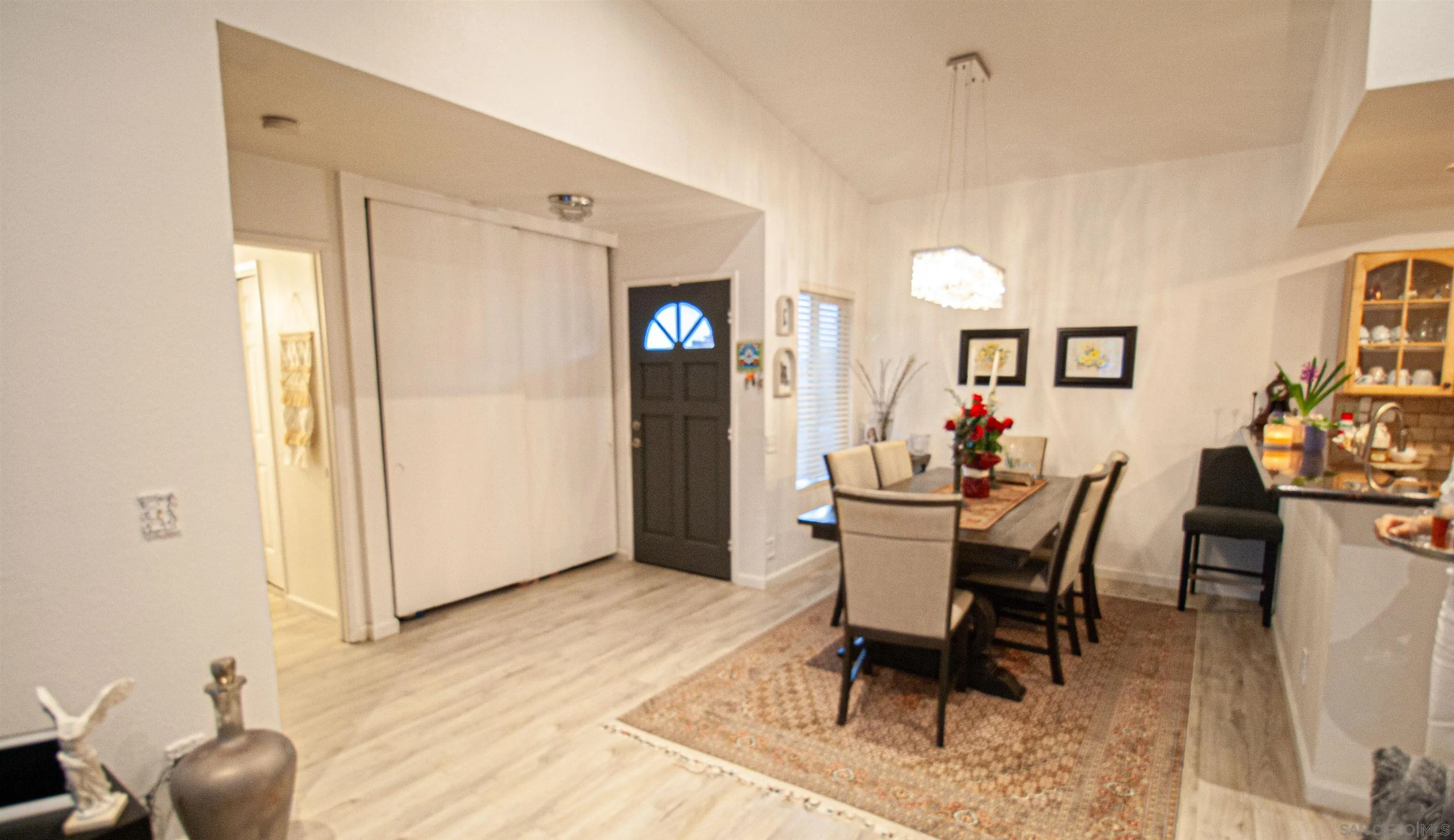 Photo #5: 260004958 Listing: Photo #5